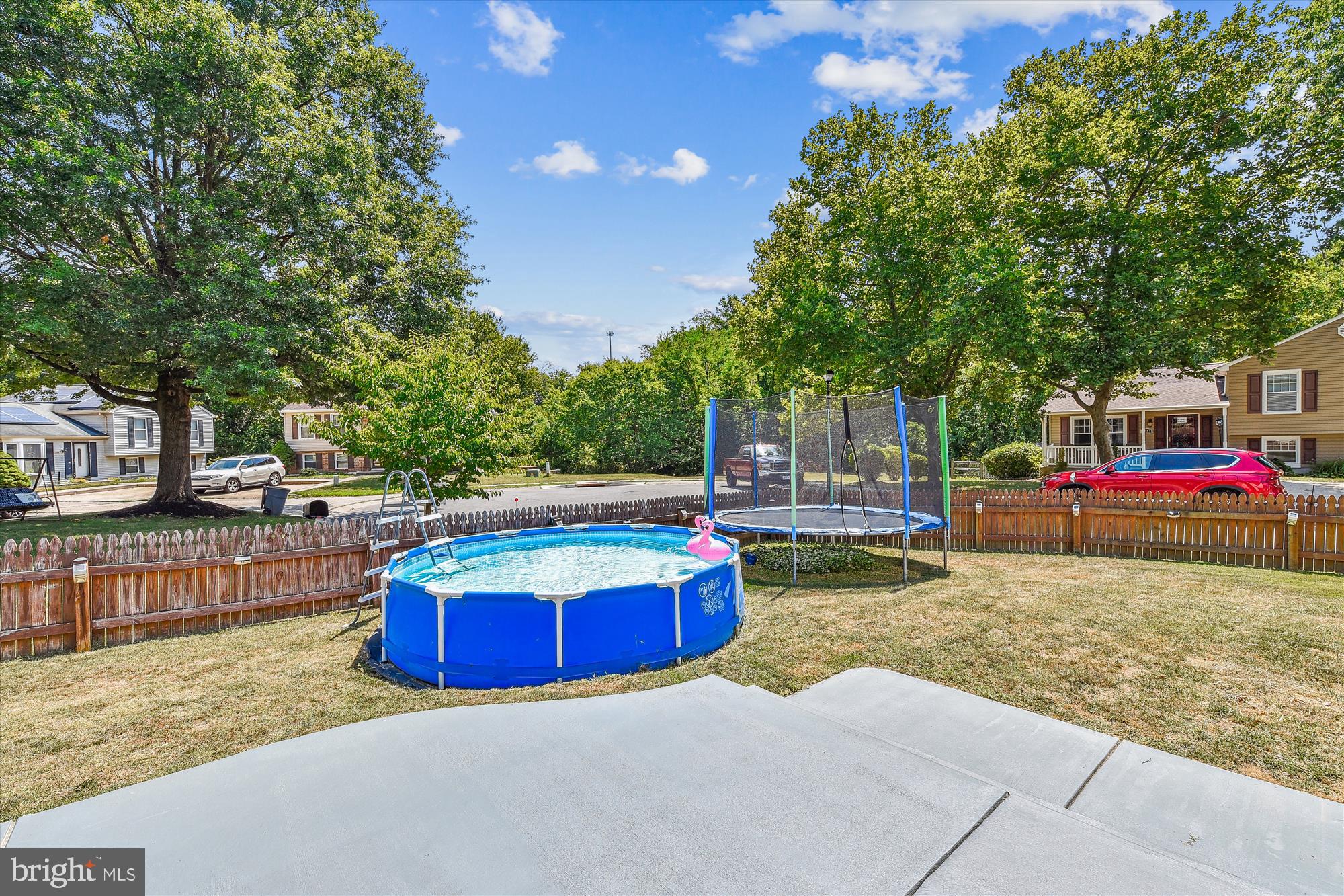 LAWRENCE HILL - Residential