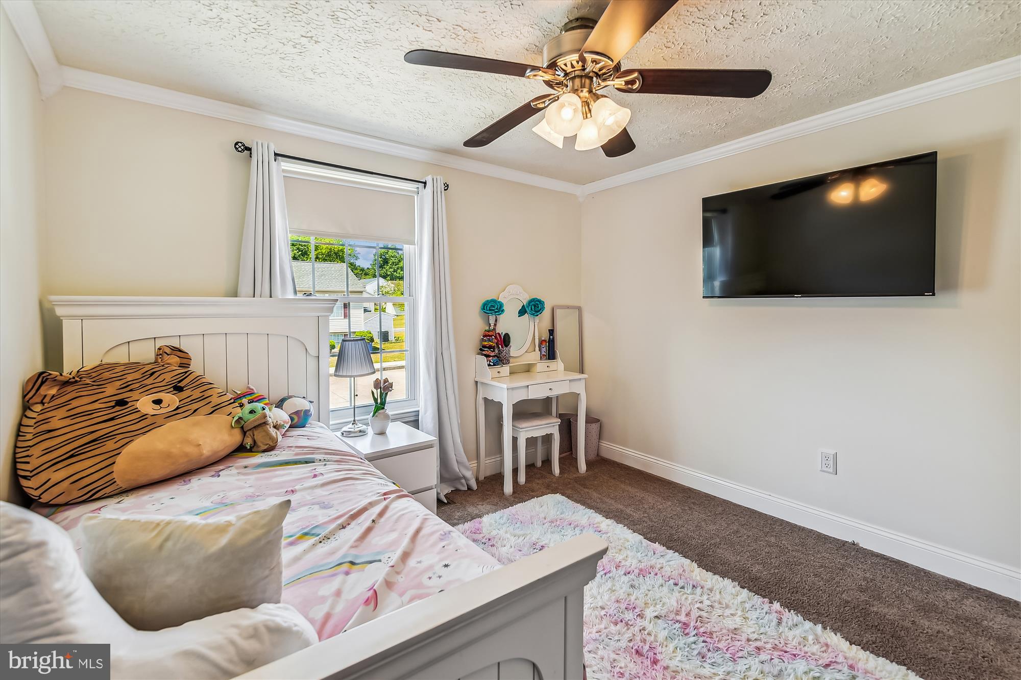 LAWRENCE HILL - Residential