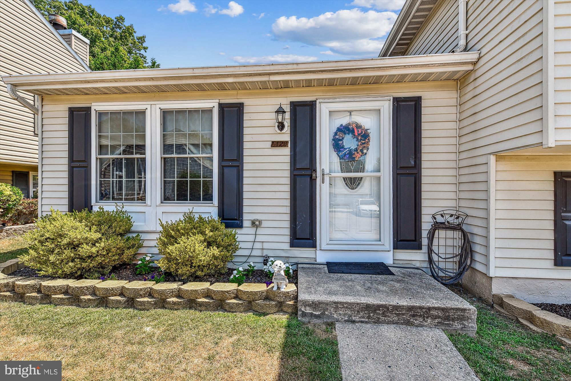 LAWRENCE HILL - Residential