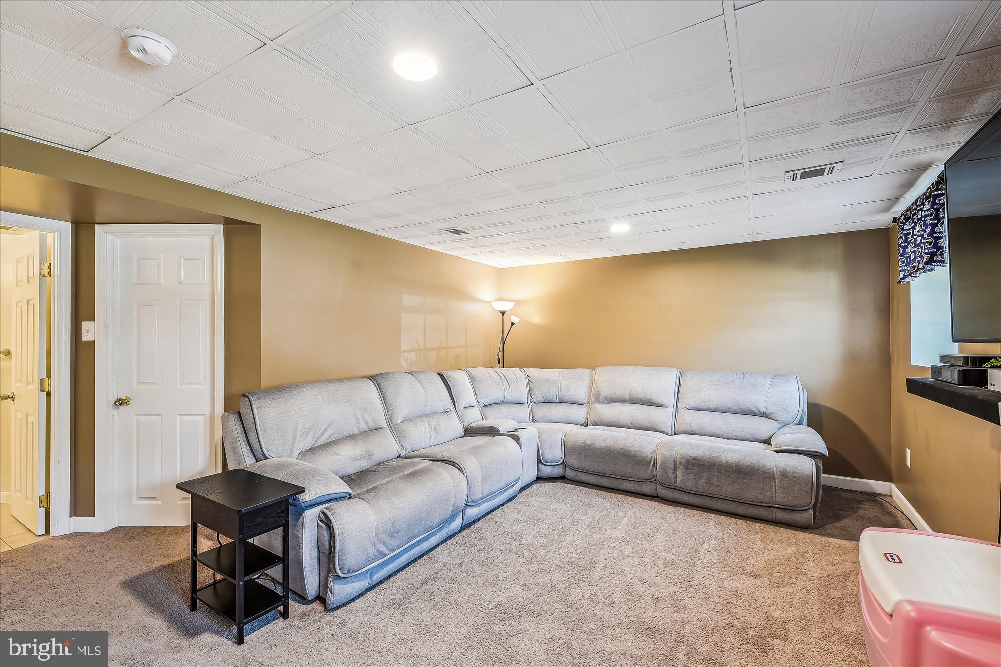 LAWRENCE HILL - Residential