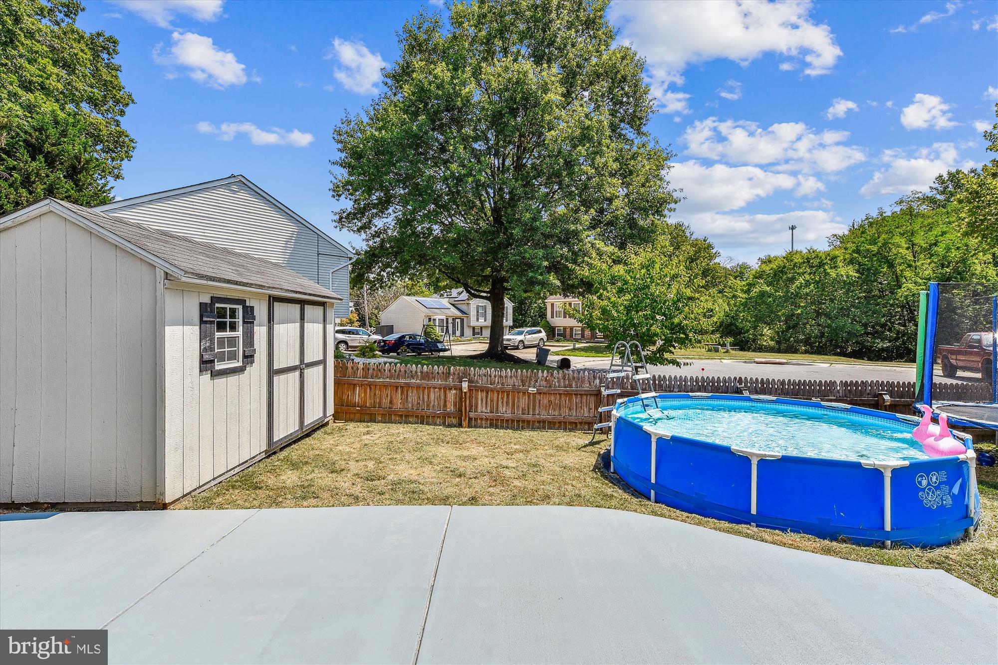 LAWRENCE HILL - Residential