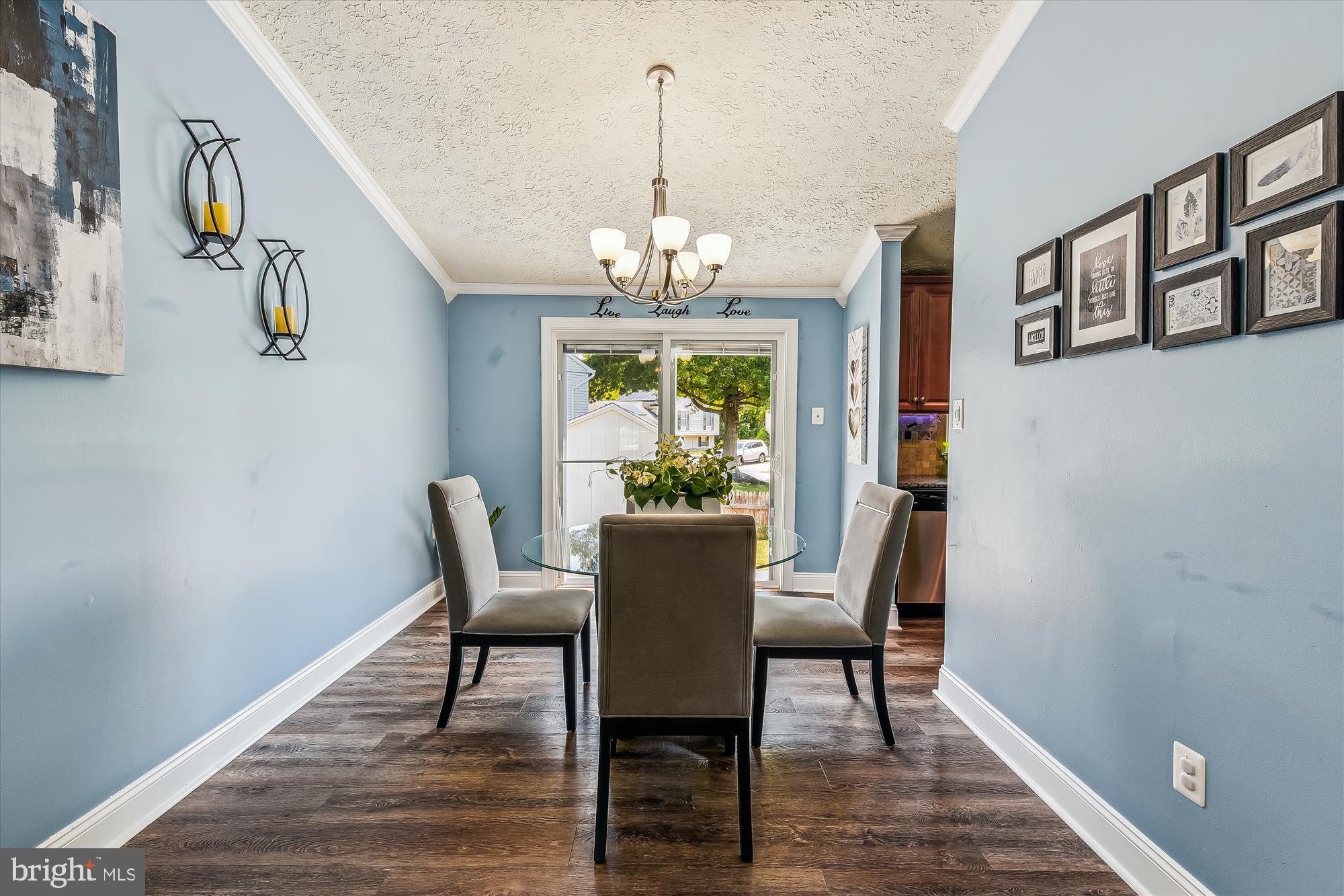 LAWRENCE HILL - Residential