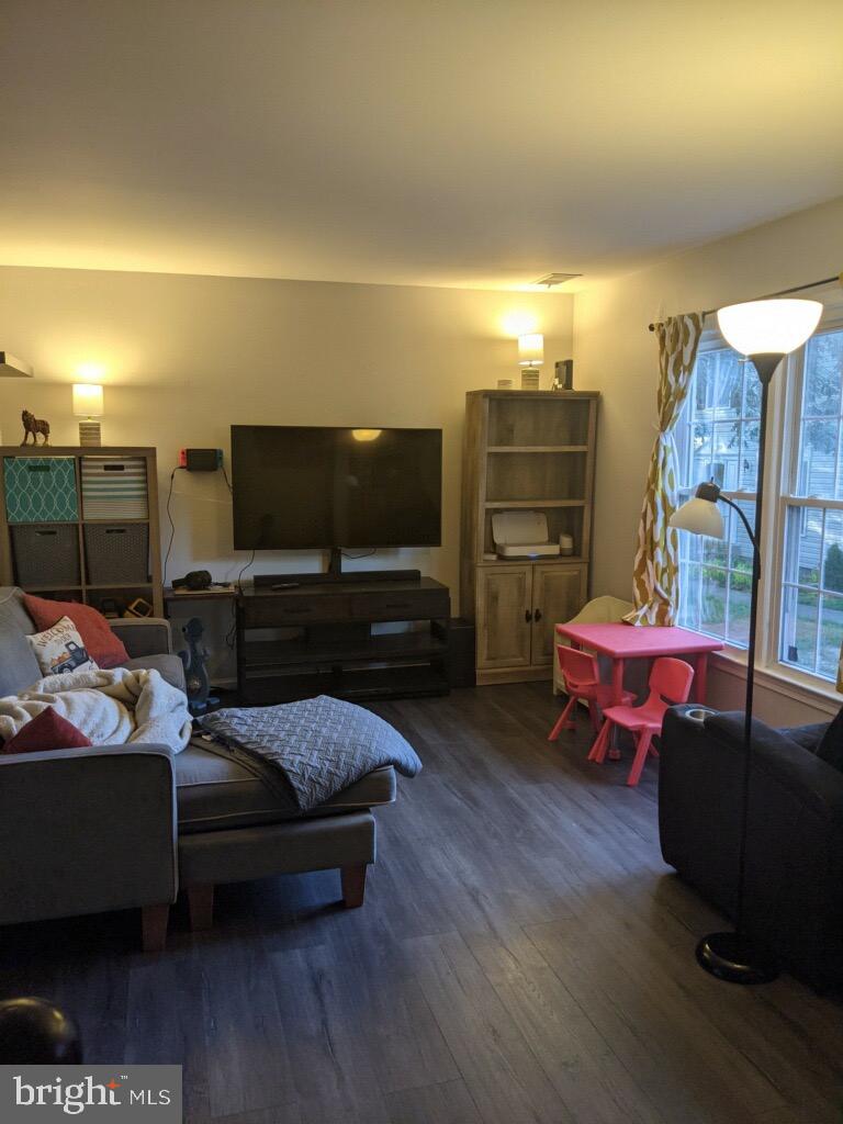 SENTRY WOODS/HUNTINGTON - Residential