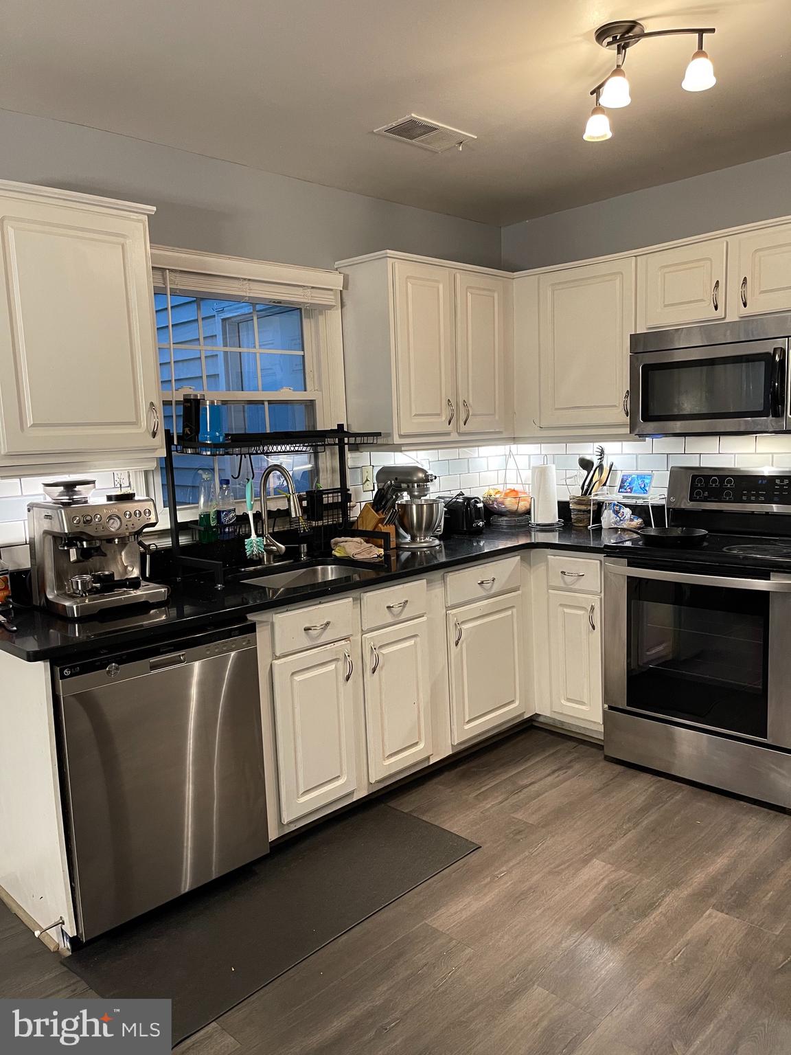 SENTRY WOODS/HUNTINGTON - Residential