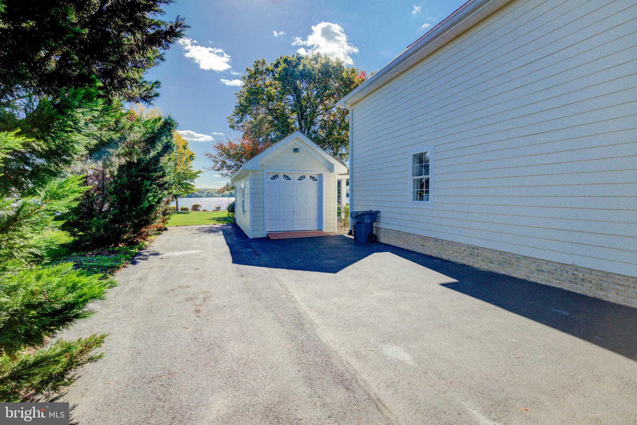 PAYNES POINT - Residential