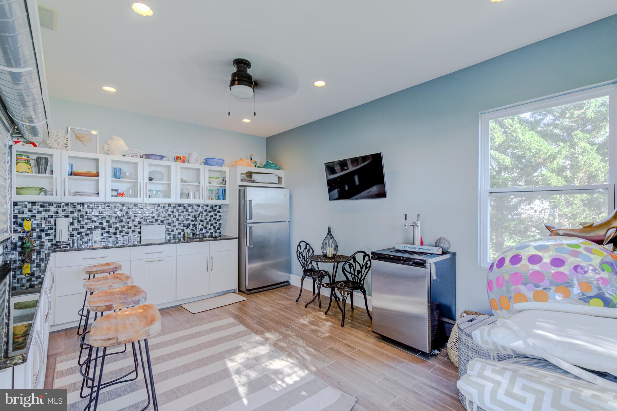 PAYNES POINT - Residential