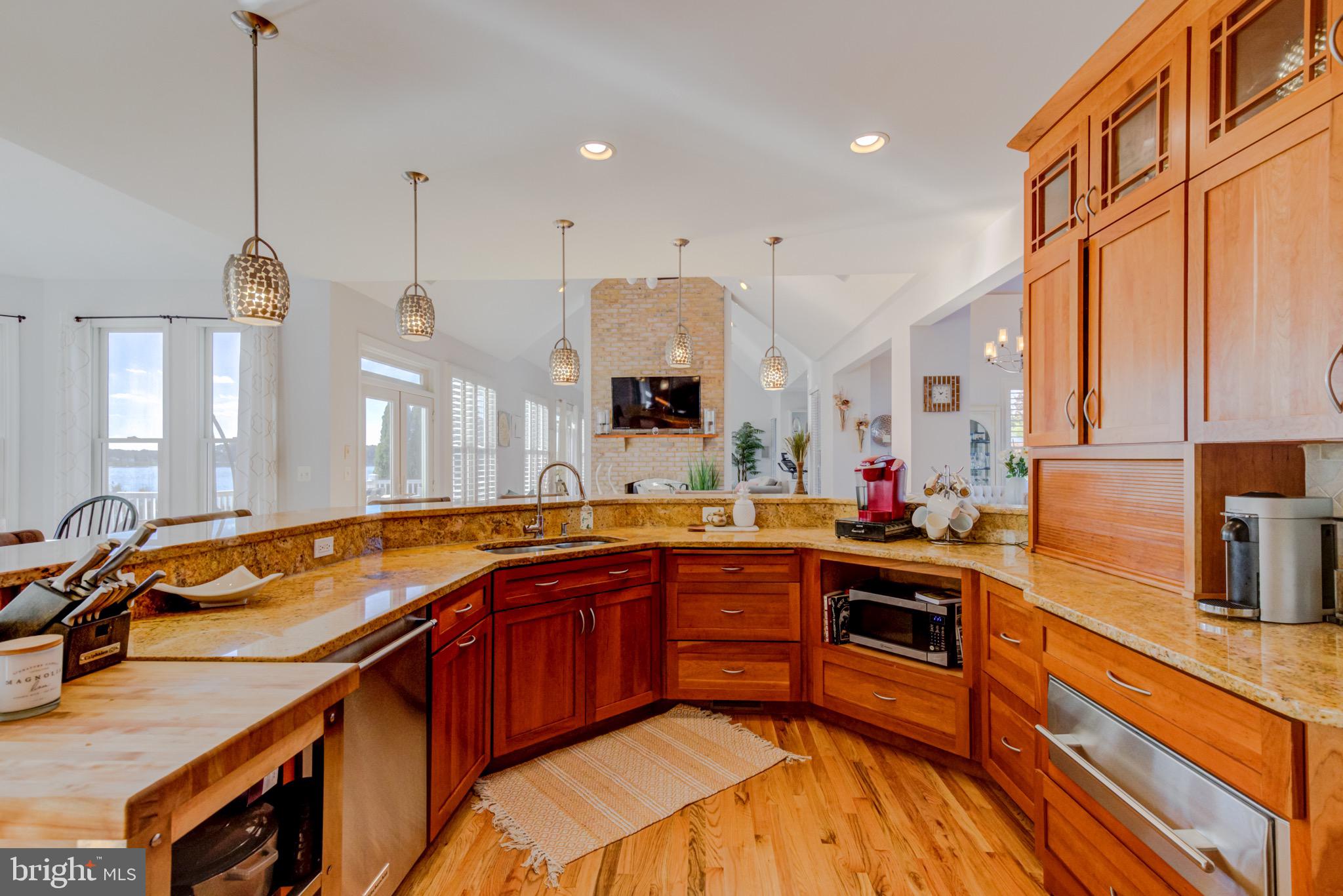 PAYNES POINT - Residential