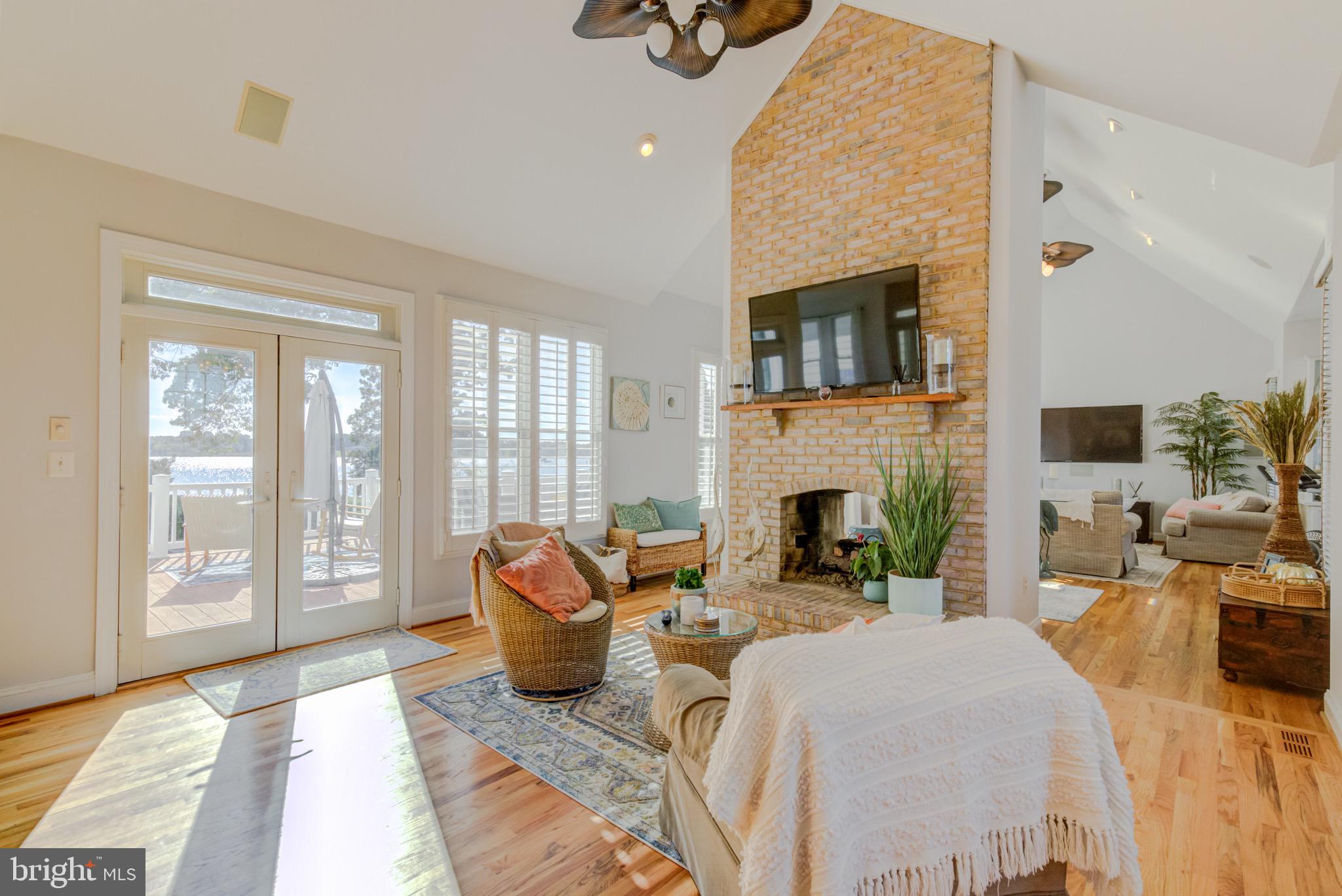 PAYNES POINT - Residential