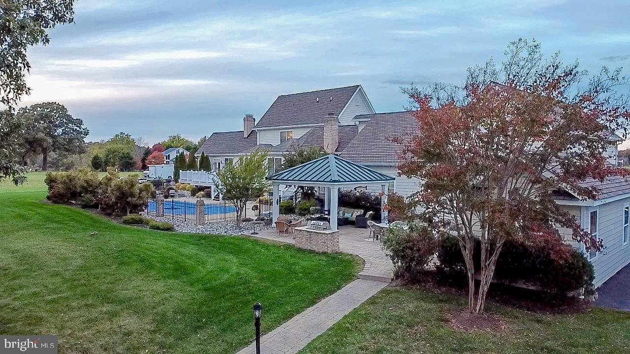 PAYNES POINT - Residential