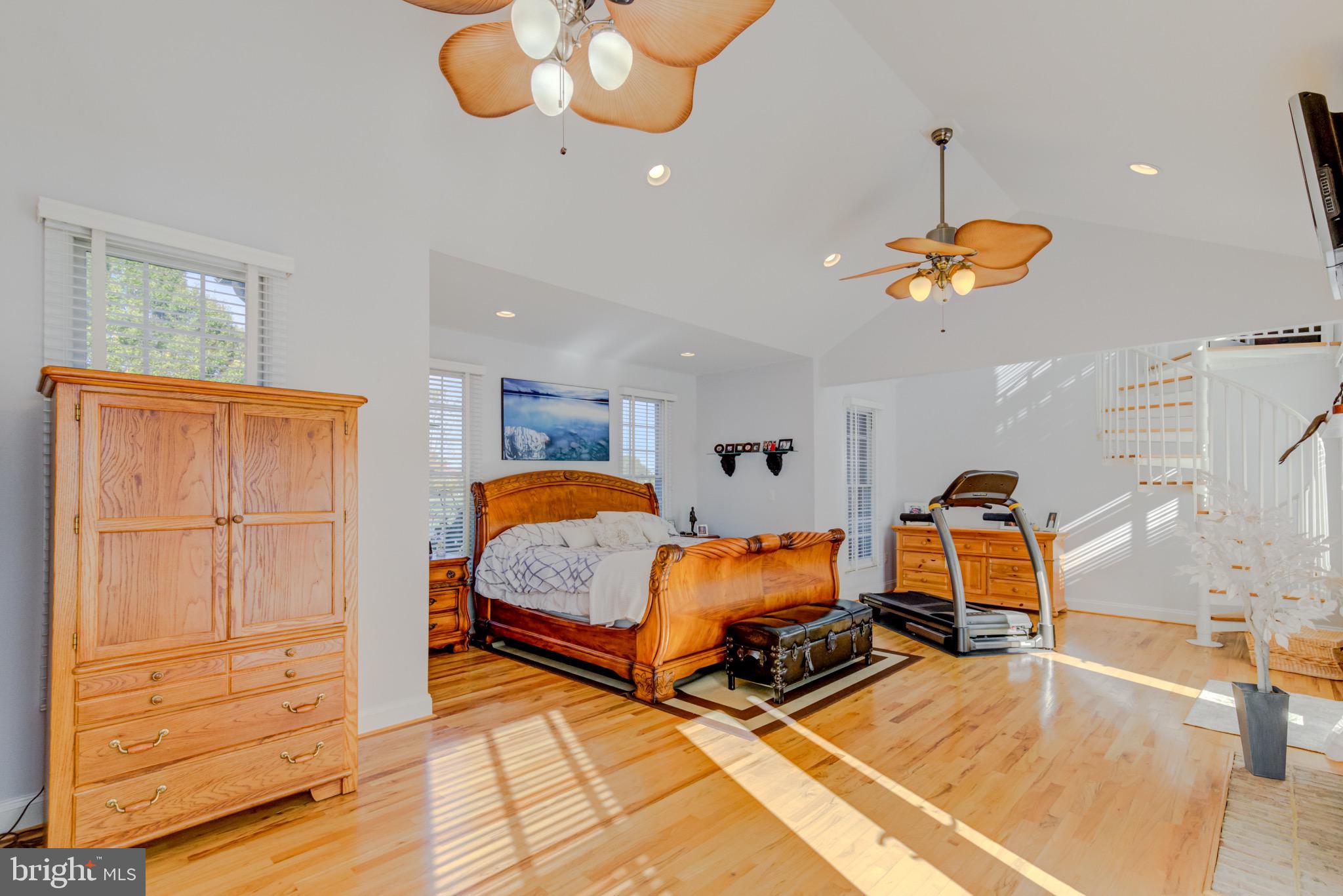 PAYNES POINT - Residential