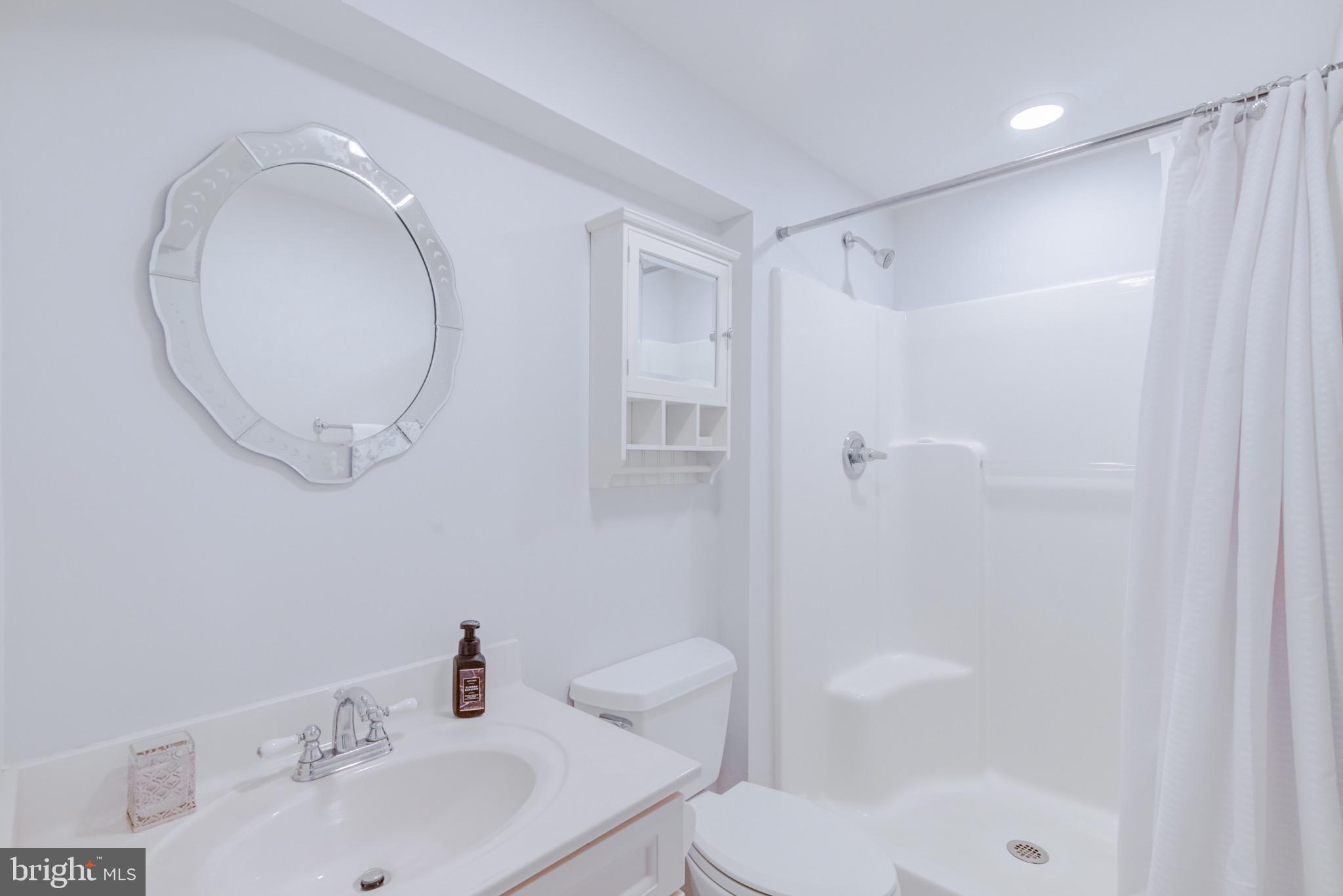 PAYNES POINT - Residential