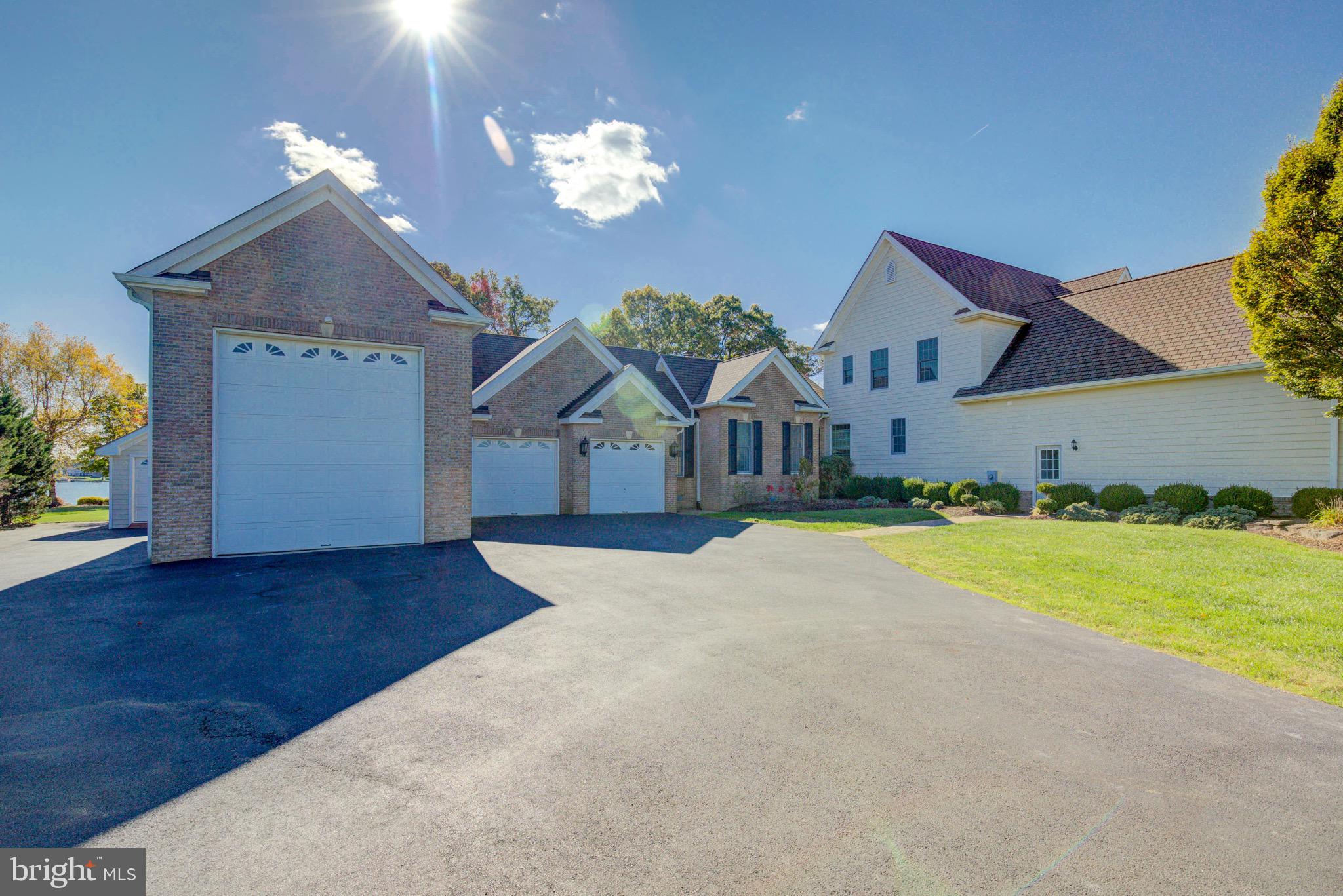 PAYNES POINT - Residential