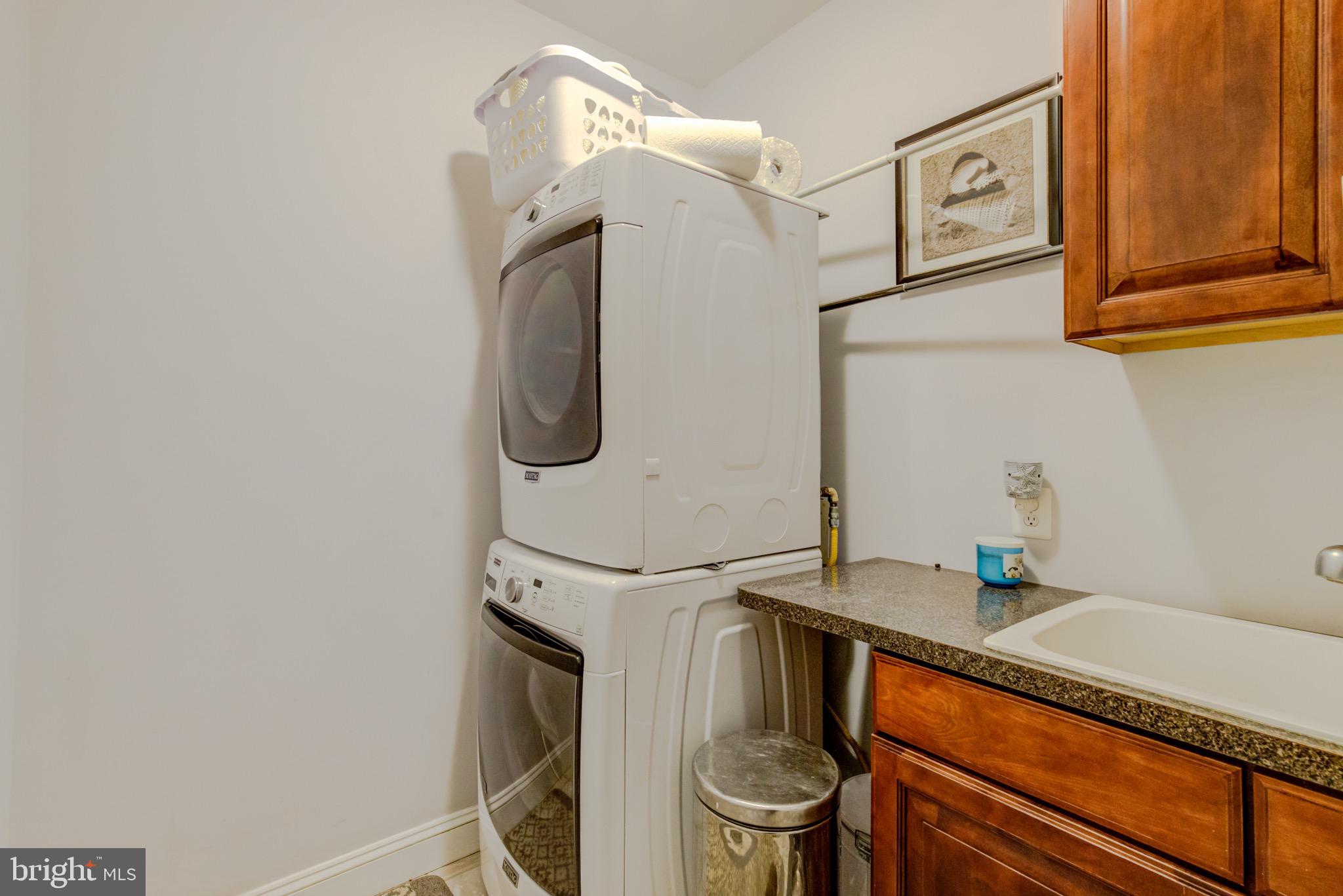 PAYNES POINT - Residential