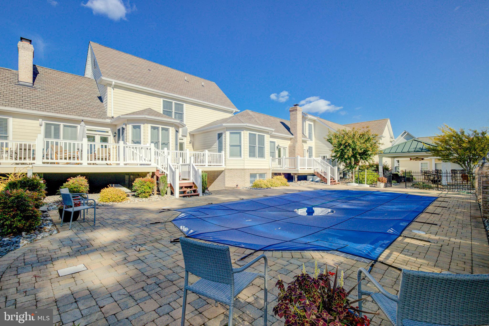 PAYNES POINT - Residential