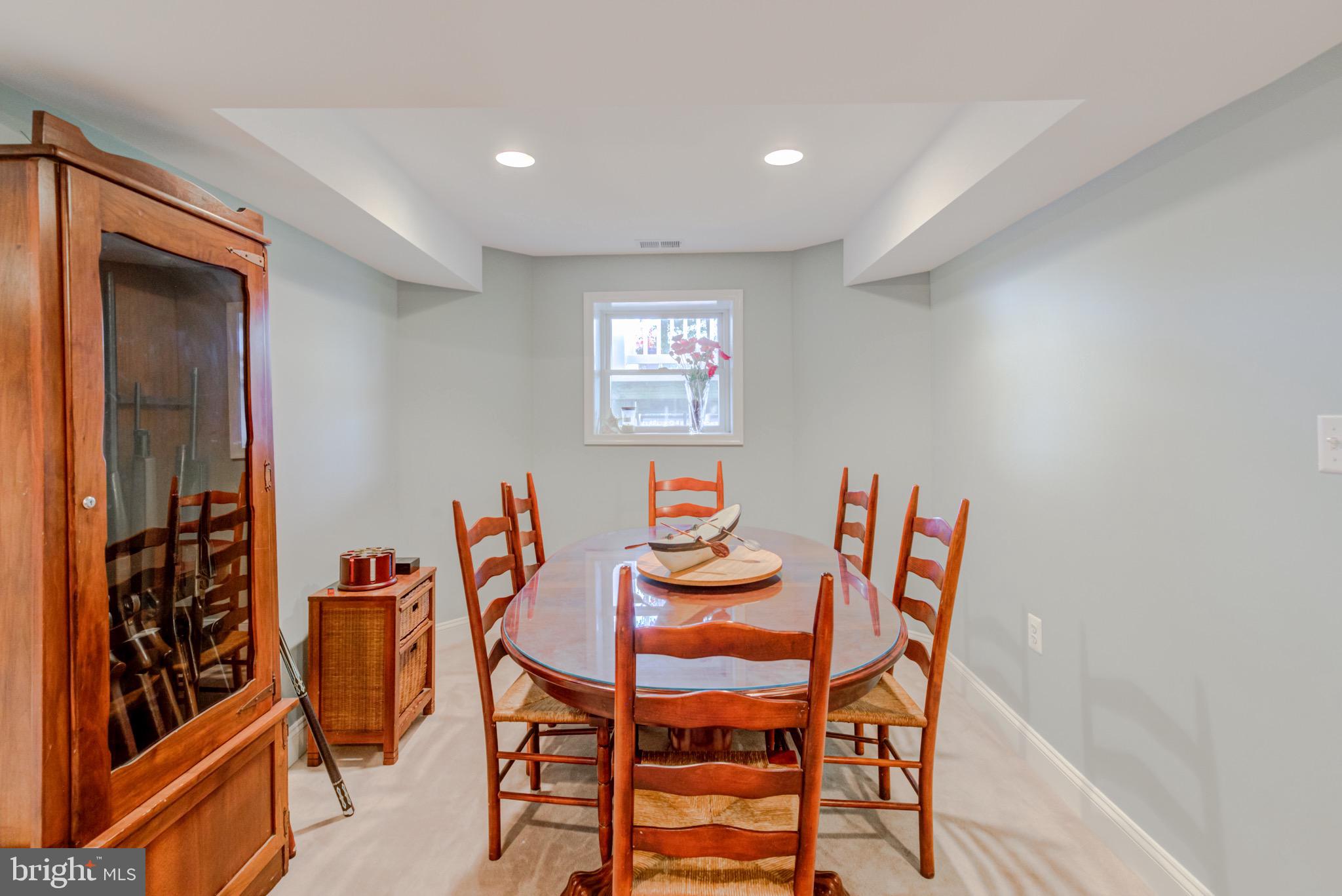 PAYNES POINT - Residential