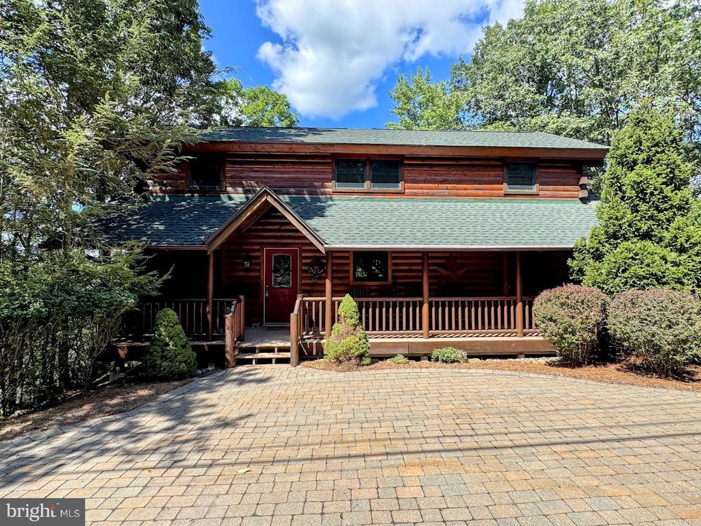 Photo of 114 S Summit Road, HAZLETON, PA 18202 (MLS # PASK2023198)