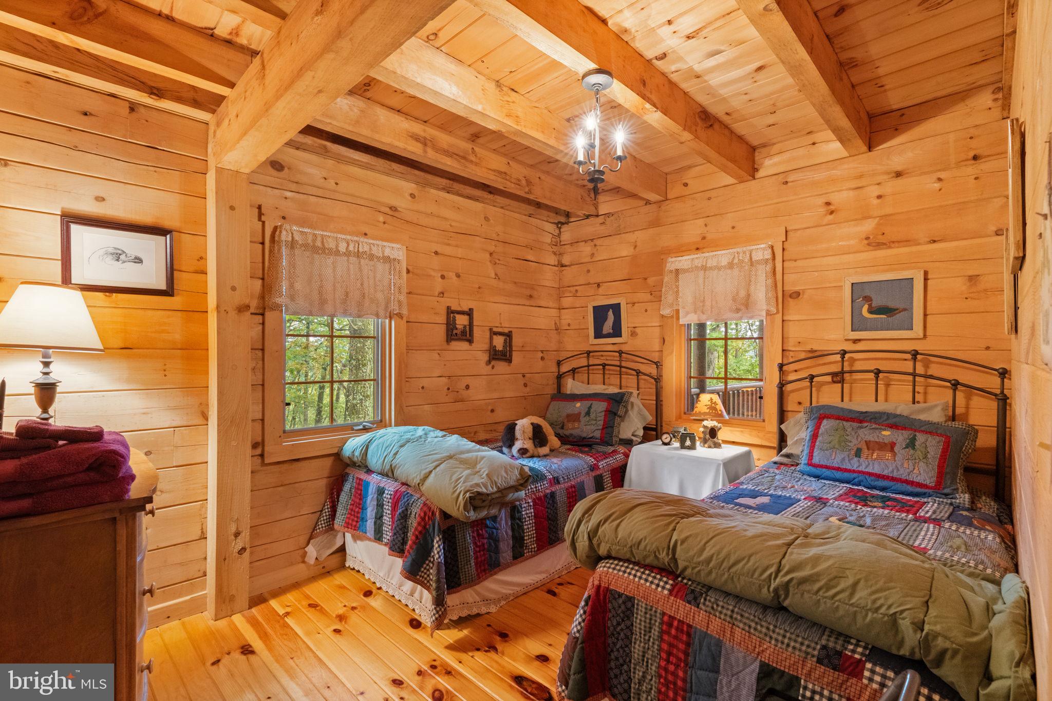 EAGLE ROCK RESORT - Residential