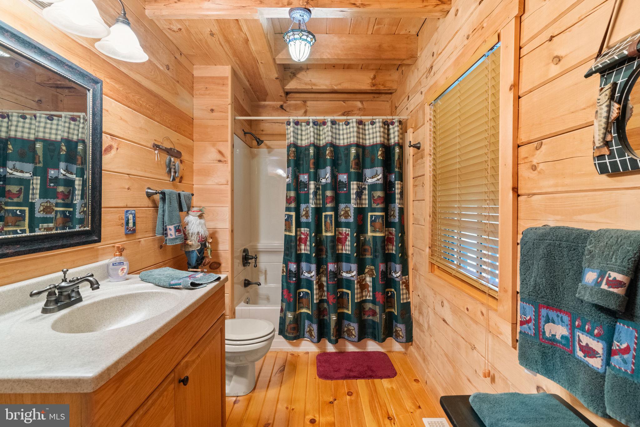 EAGLE ROCK RESORT - Residential