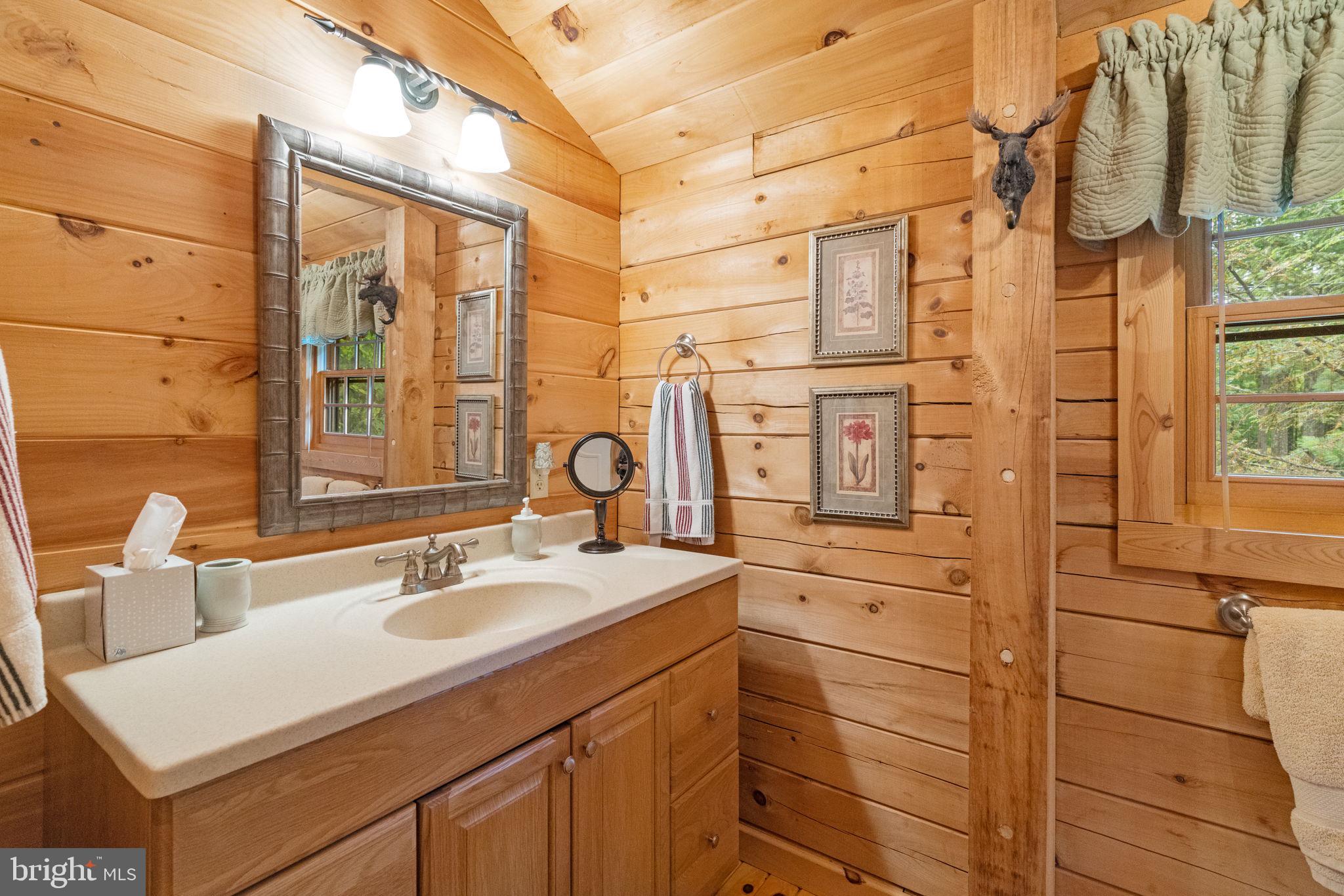 EAGLE ROCK RESORT - Residential