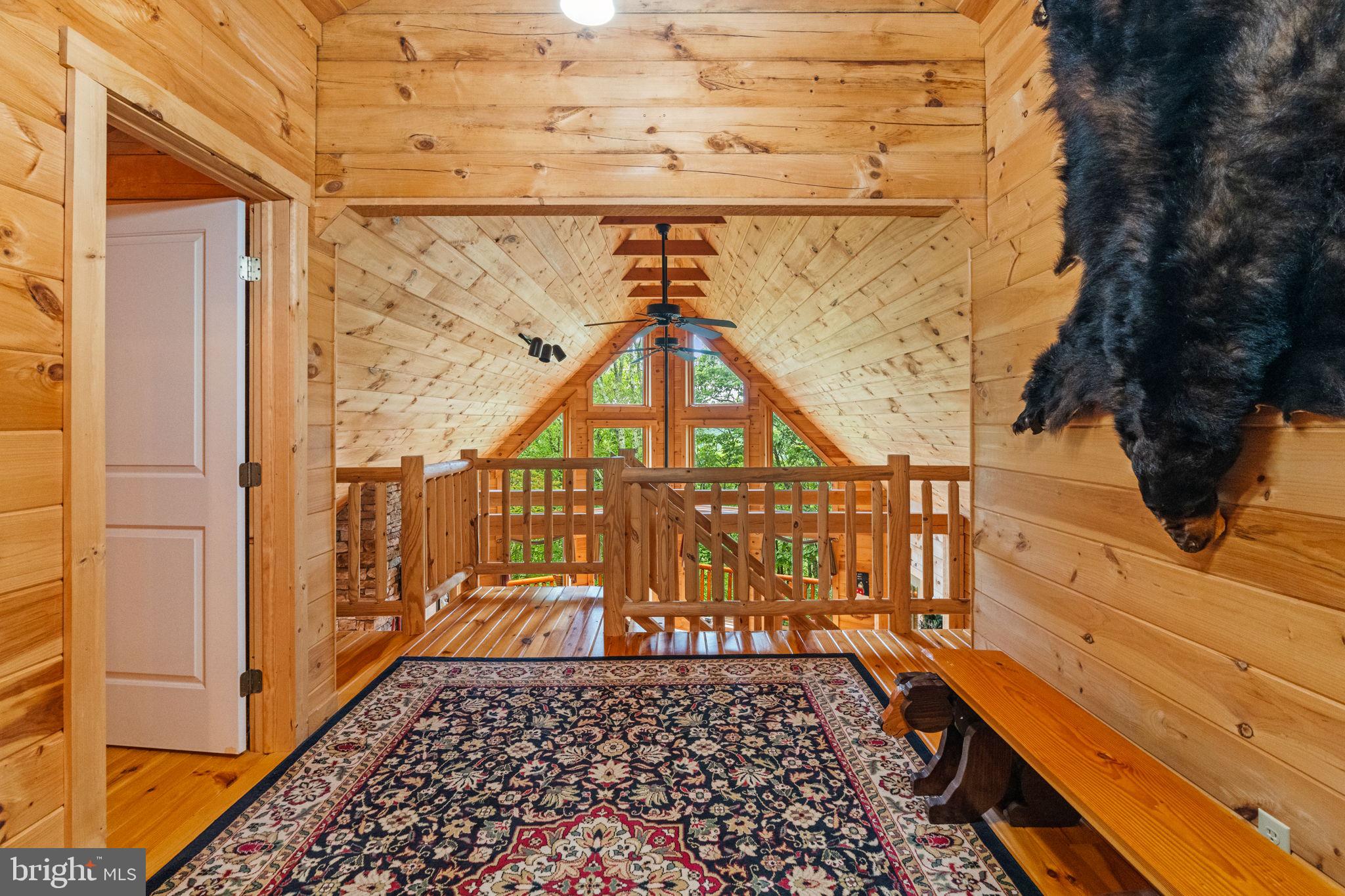 EAGLE ROCK RESORT - Residential