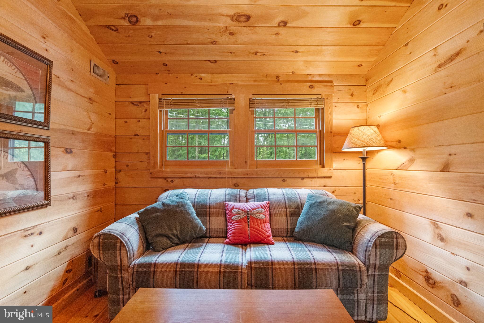 EAGLE ROCK RESORT - Residential