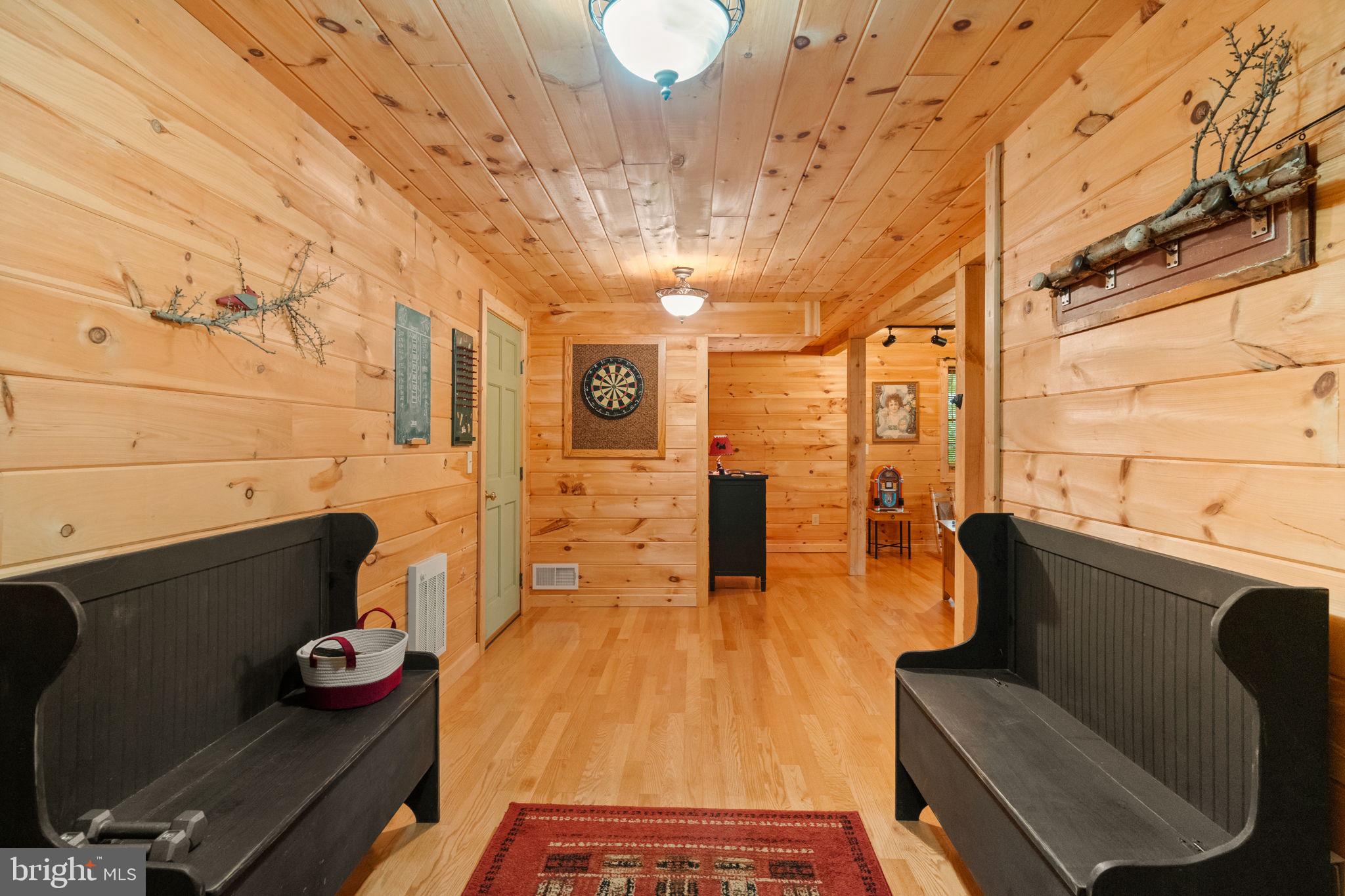 EAGLE ROCK RESORT - Residential