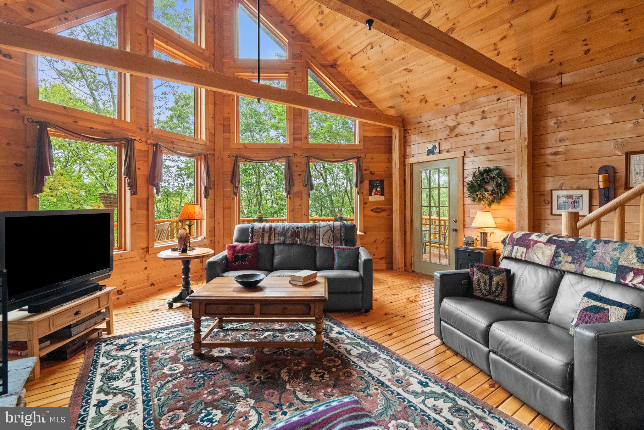 EAGLE ROCK RESORT - Residential