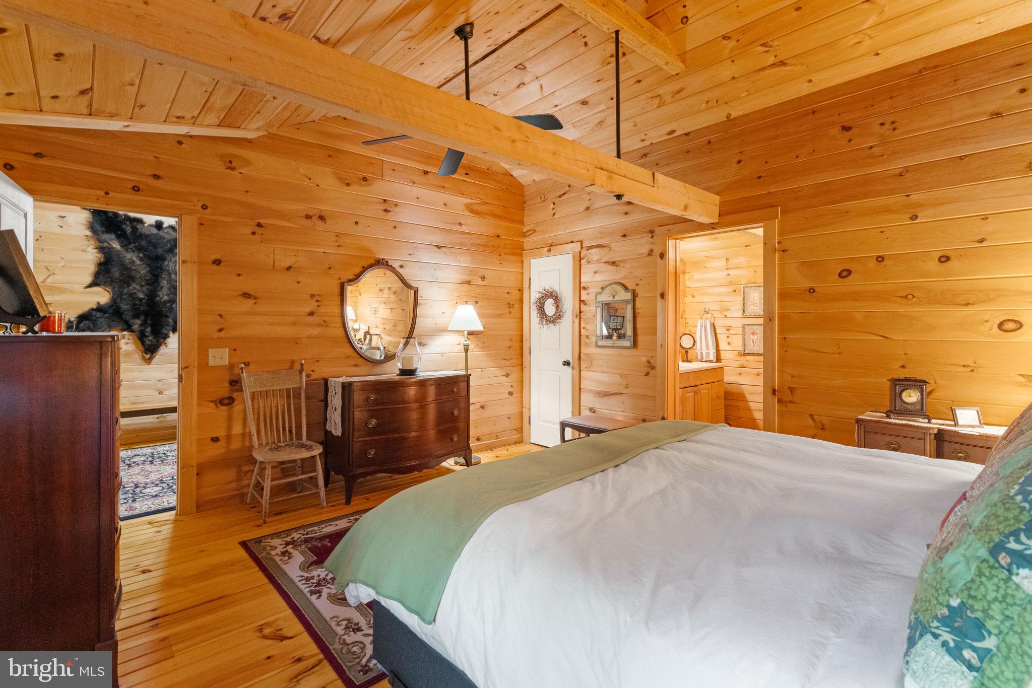 EAGLE ROCK RESORT - Residential