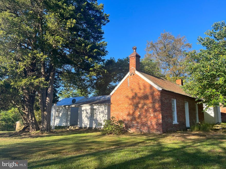 Nature Lover's Dream! Historic house for rent, 2 miles from Andrews AFB. This lovely 2 bedroom, 2 bath rambler is located on a 132-acre historic horse farm in Clinton, MD - "Poplar Hill on His Lordship's Kindness" - a National Historic Landmark.  This home has central H/VAC, a dishwasher and a washer & dryer. Utilities are NOT included, except for water and trash pickup.