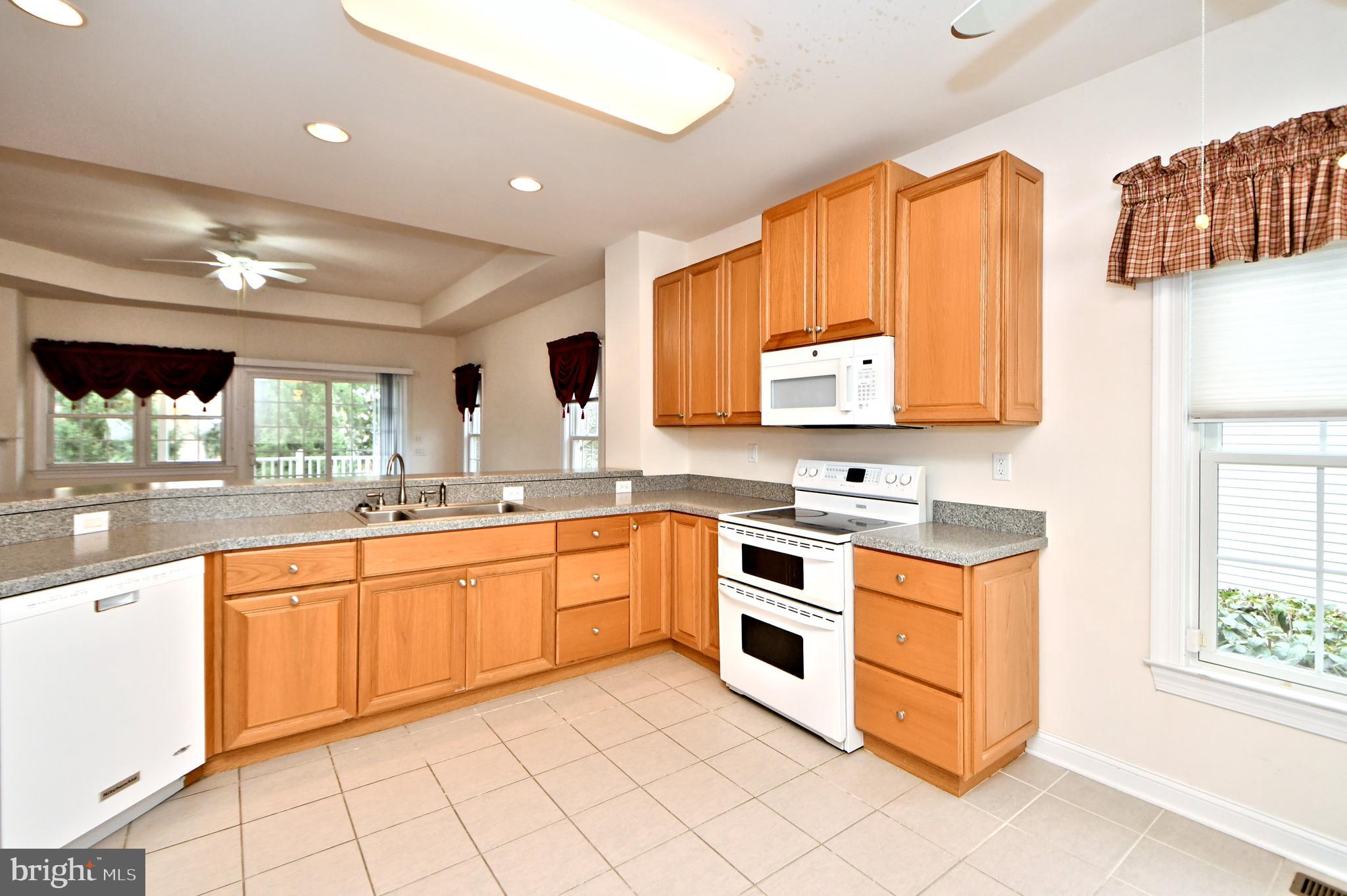 FOX RUN PRESERVE - Residential