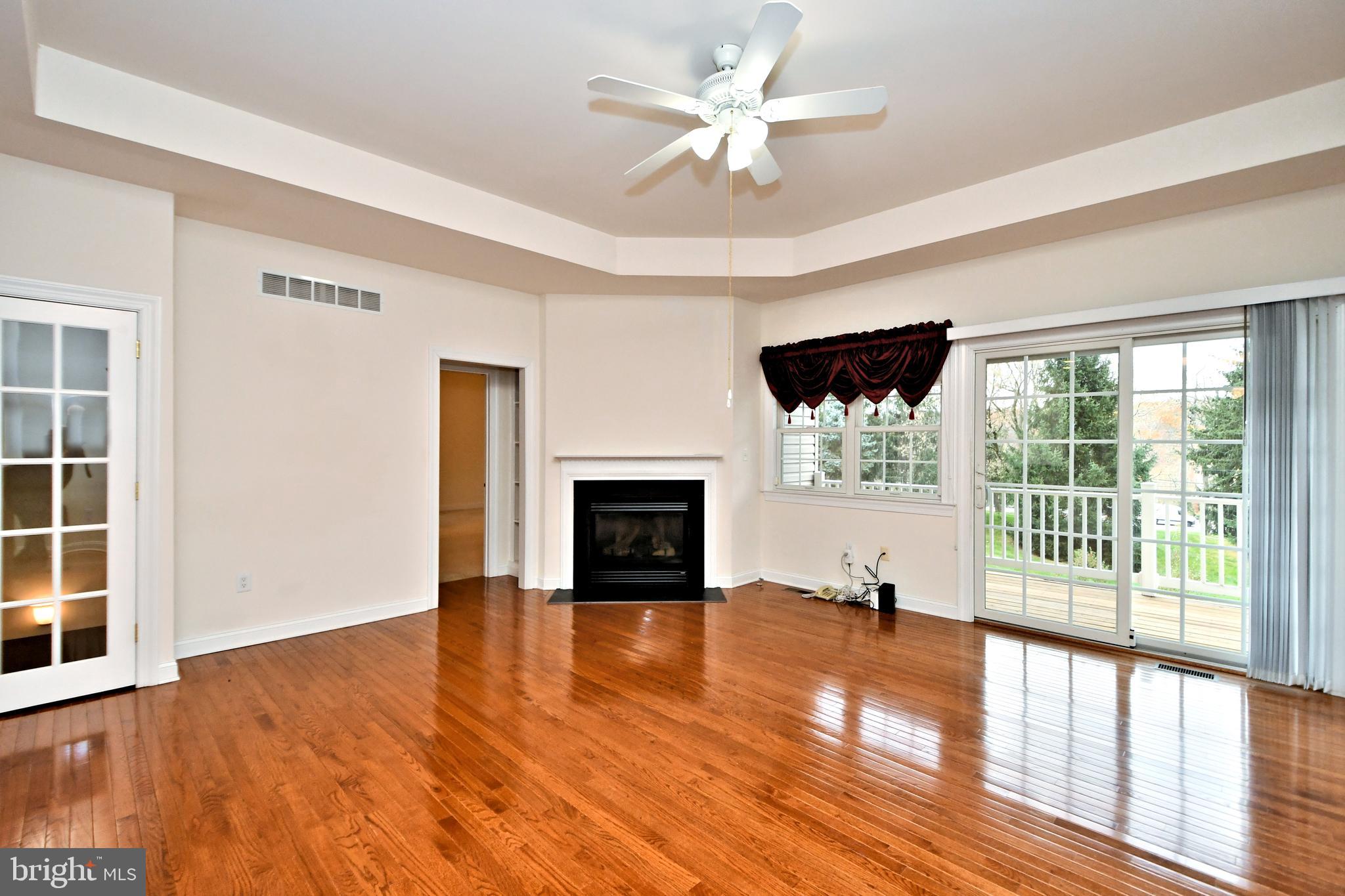 FOX RUN PRESERVE - Residential