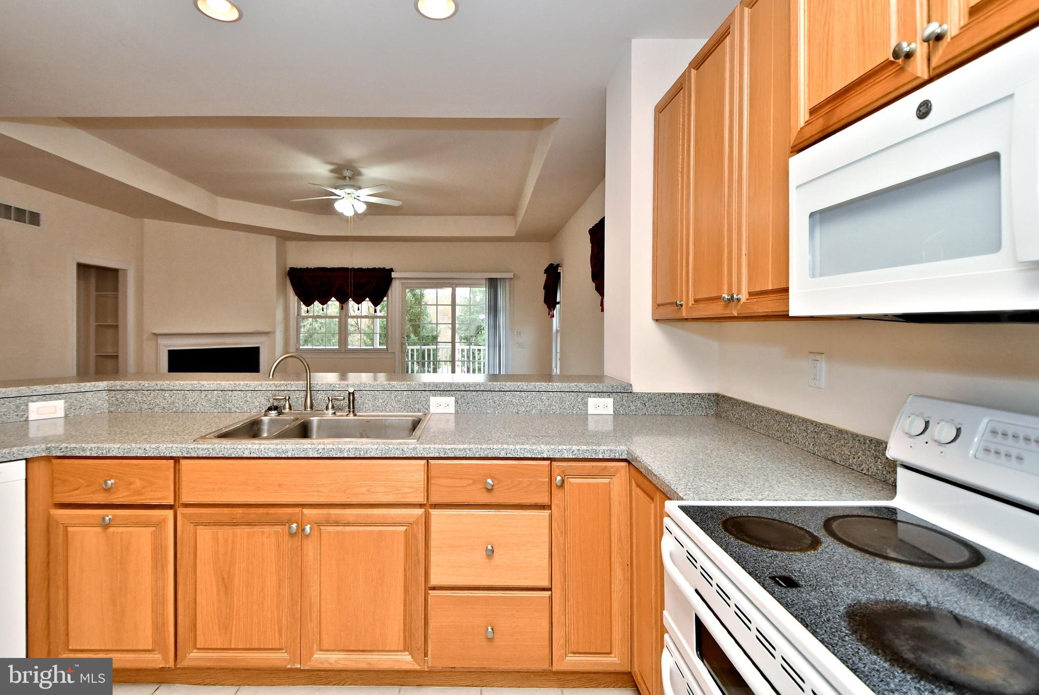 FOX RUN PRESERVE - Residential