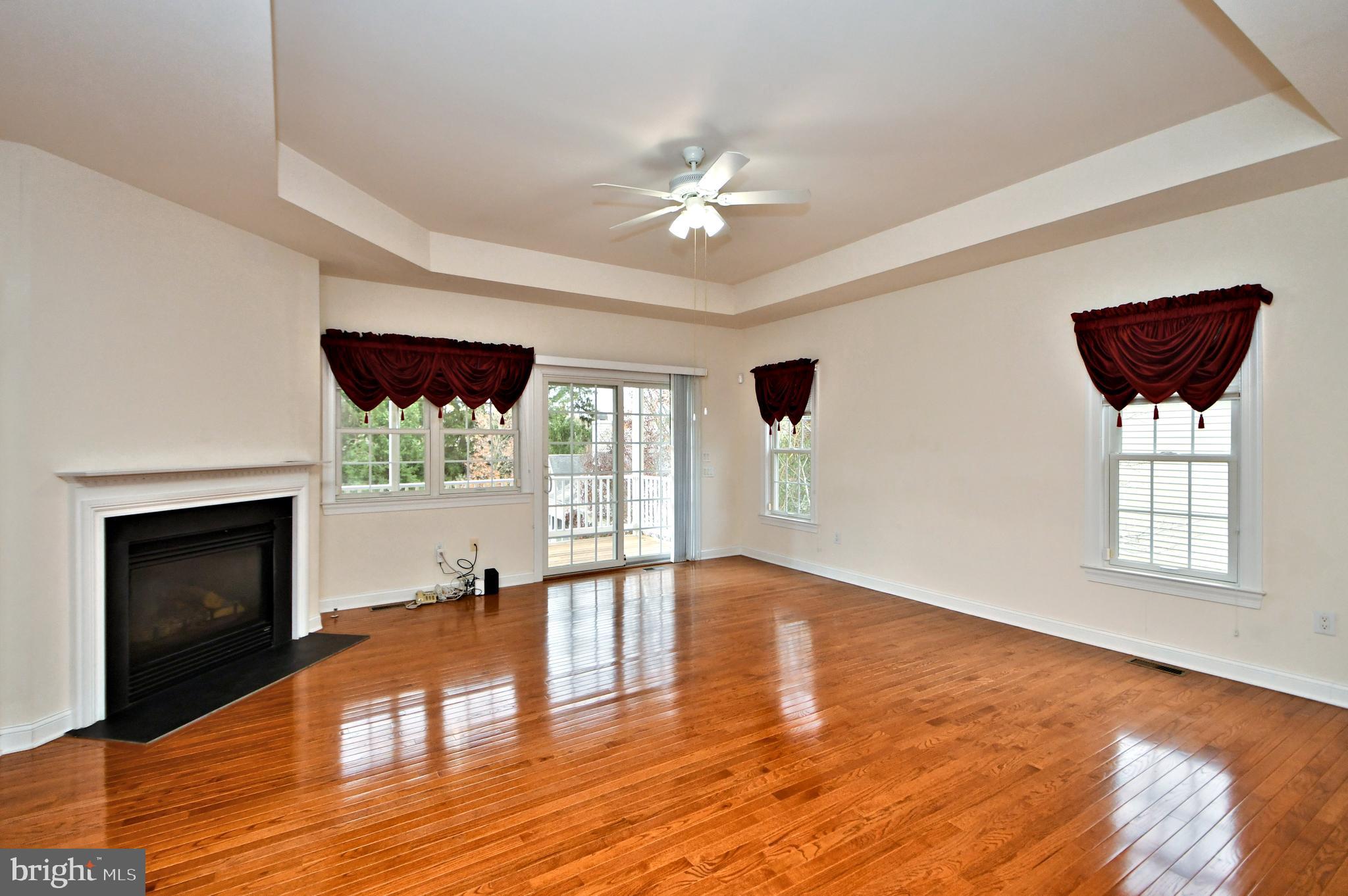 FOX RUN PRESERVE - Residential