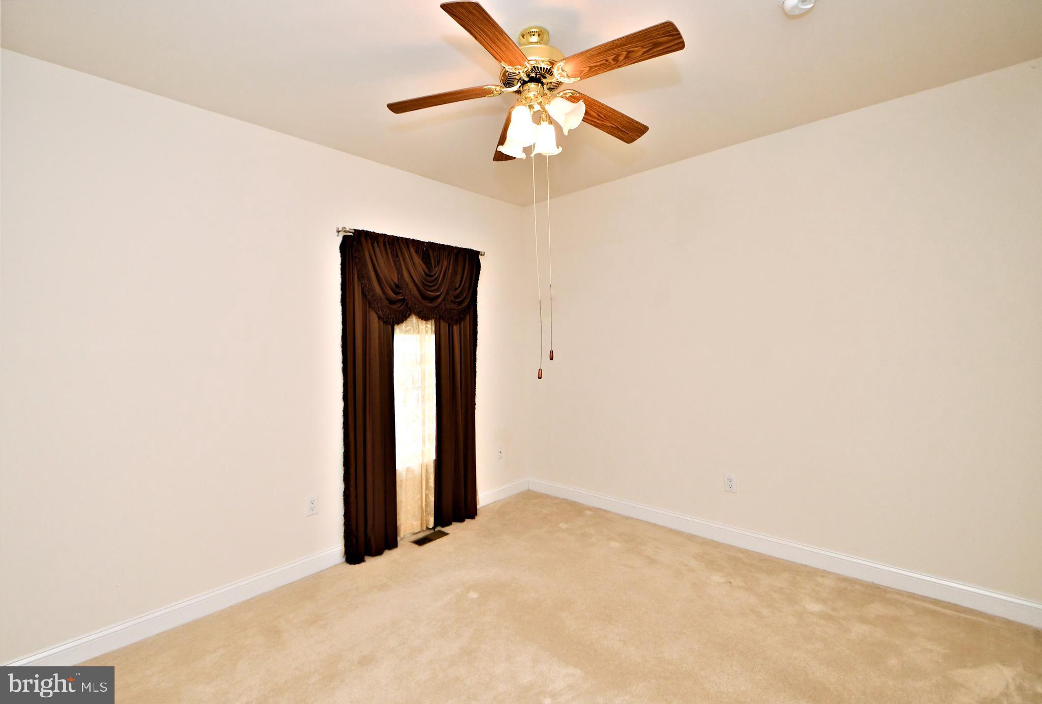 FOX RUN PRESERVE - Residential