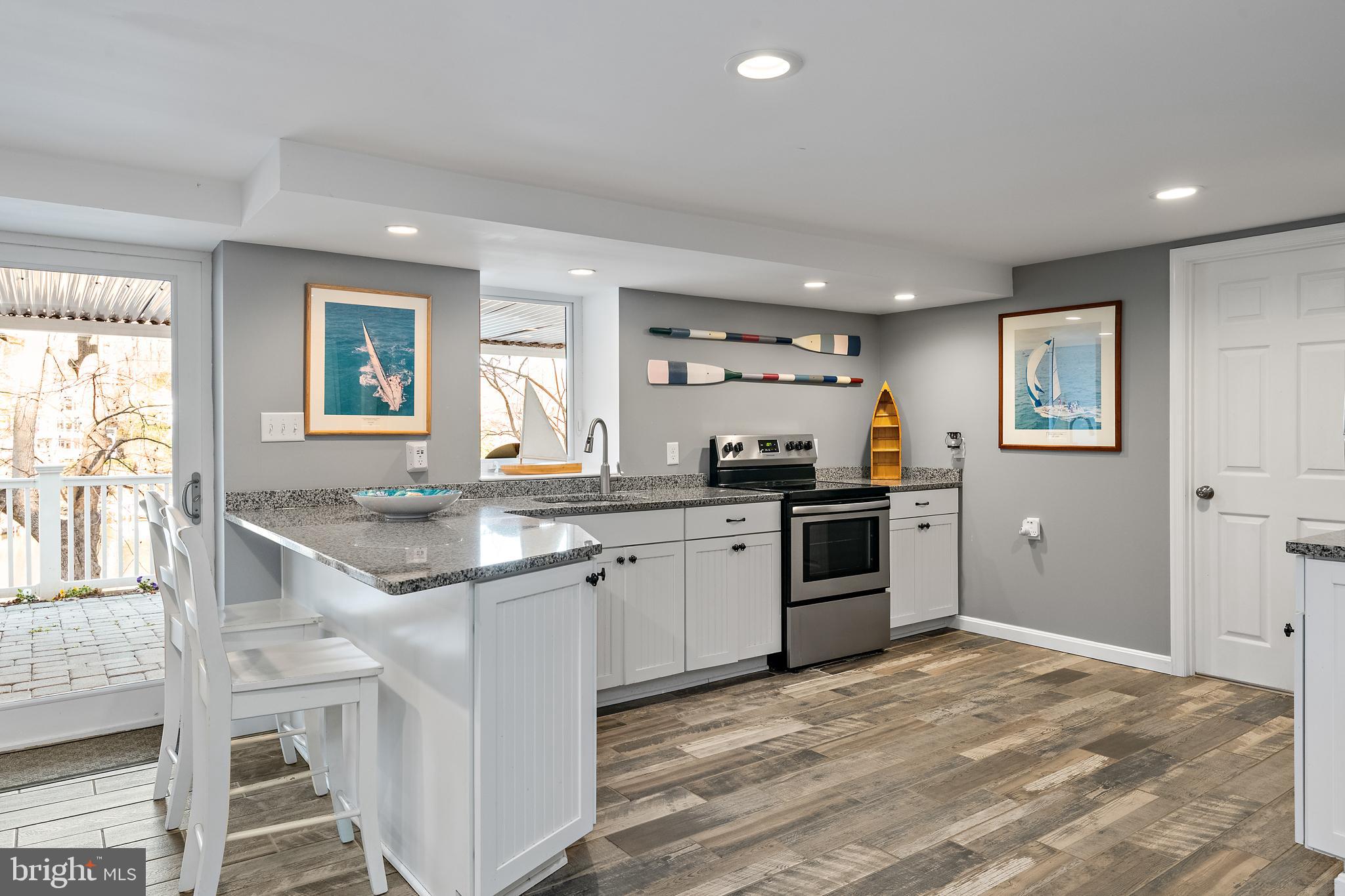 SEVERN GROVE - Residential