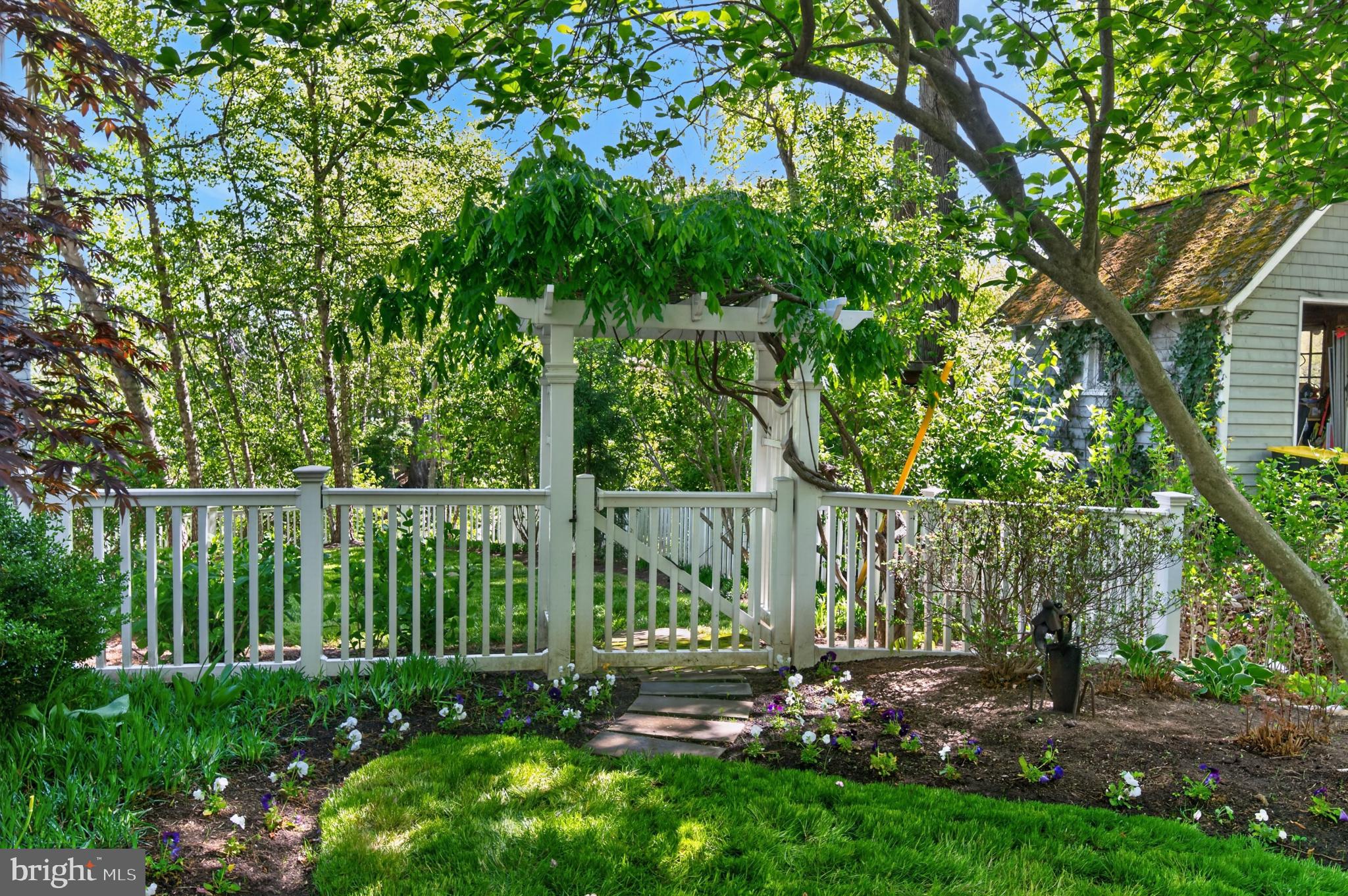 SEVERN GROVE - Residential