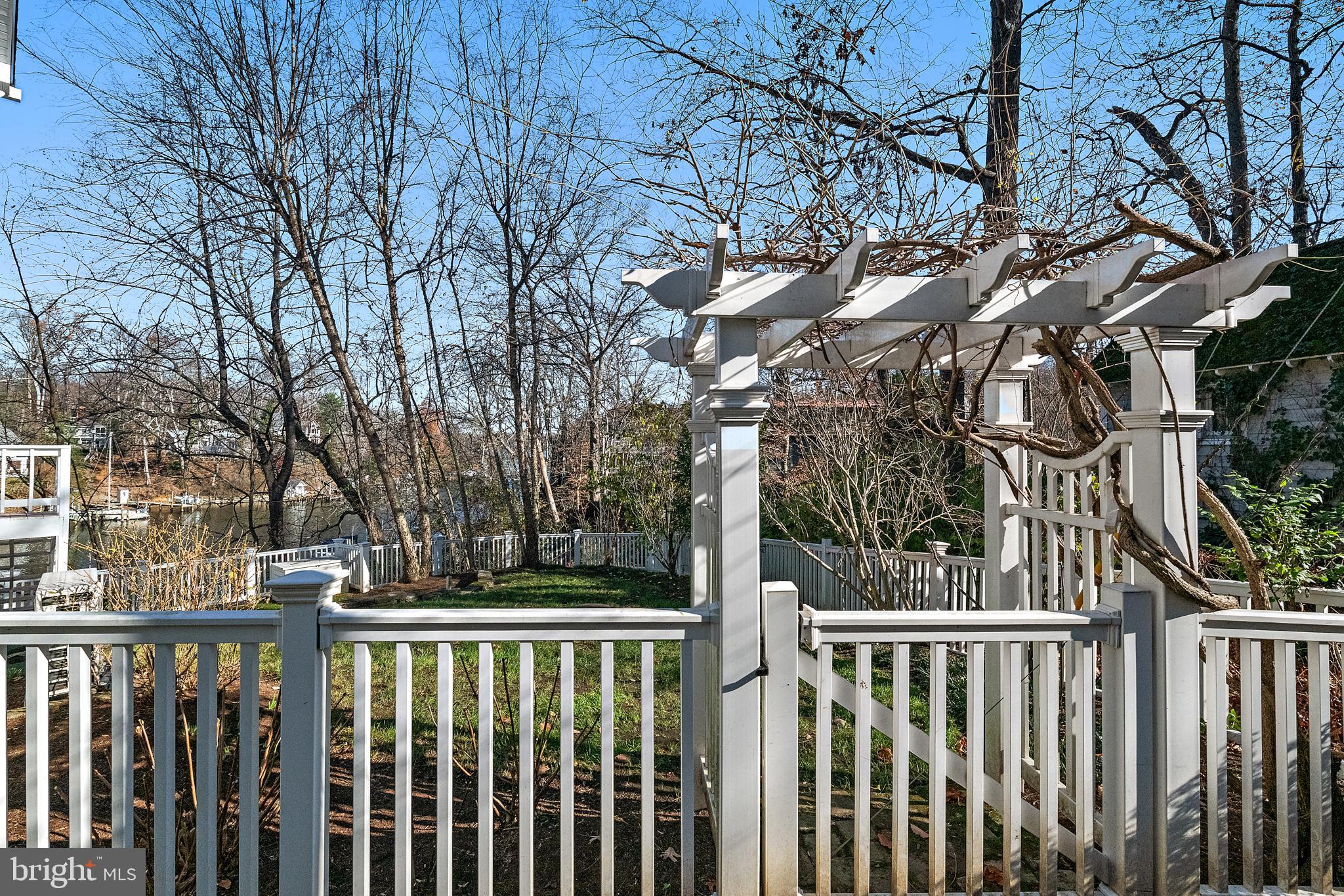 SEVERN GROVE - Residential