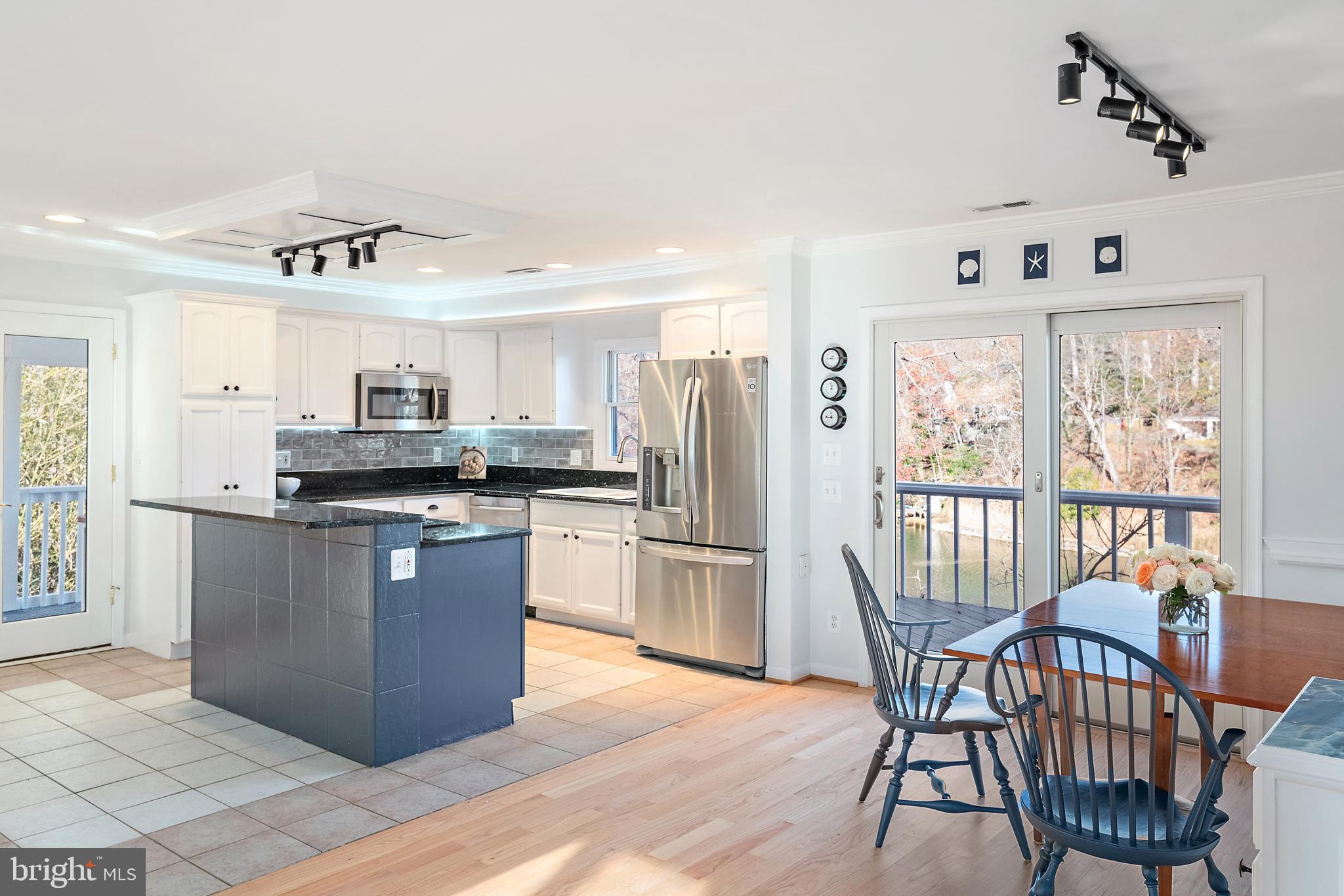 SEVERN GROVE - Residential