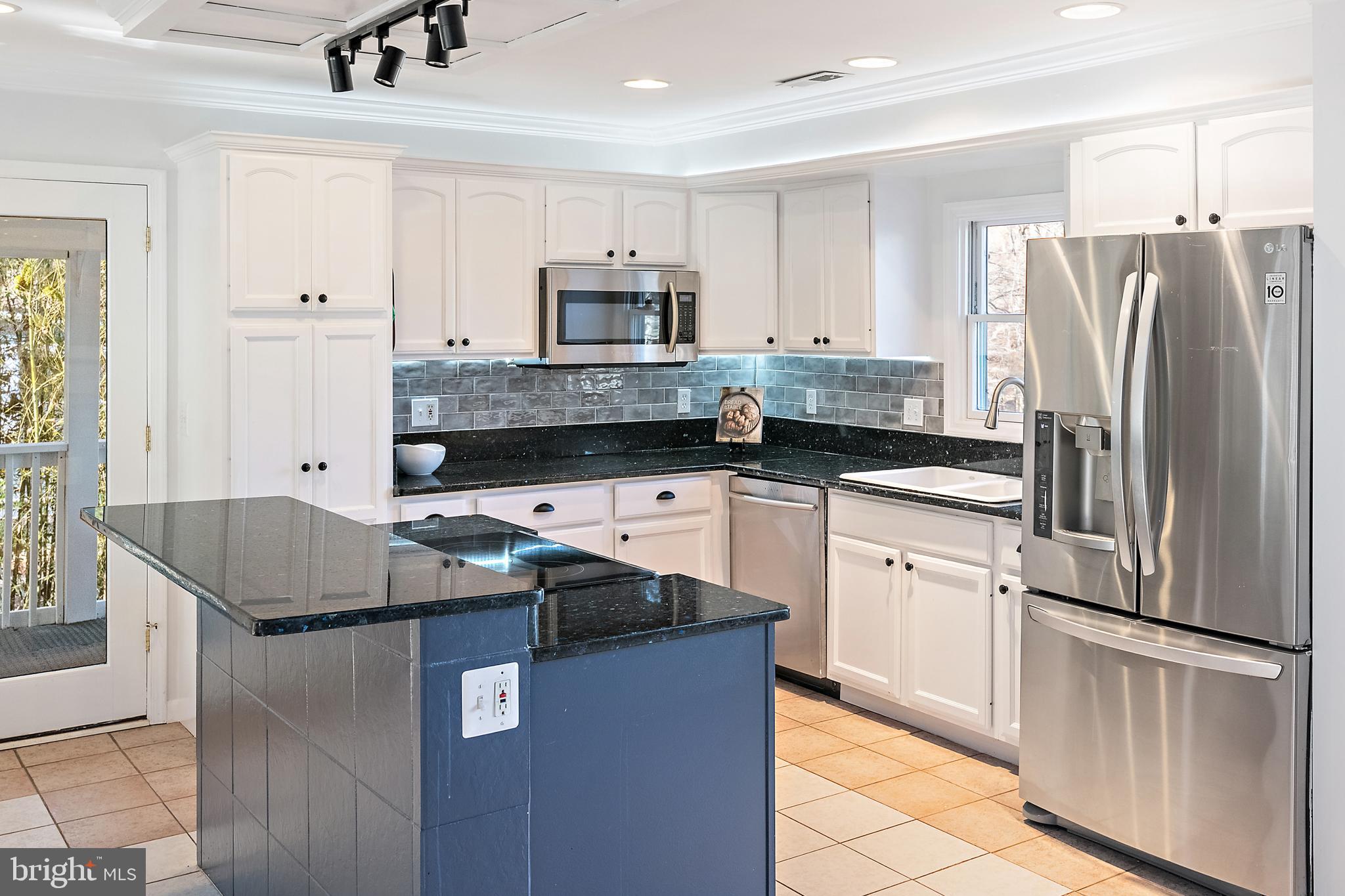 SEVERN GROVE - Residential