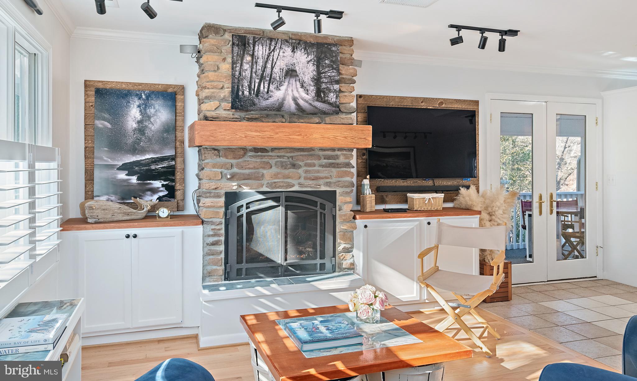 SEVERN GROVE - Residential