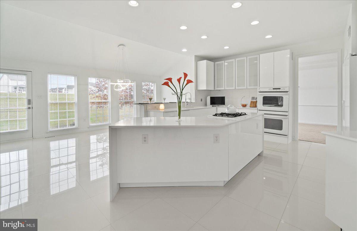 BROOKFIELD - Residential