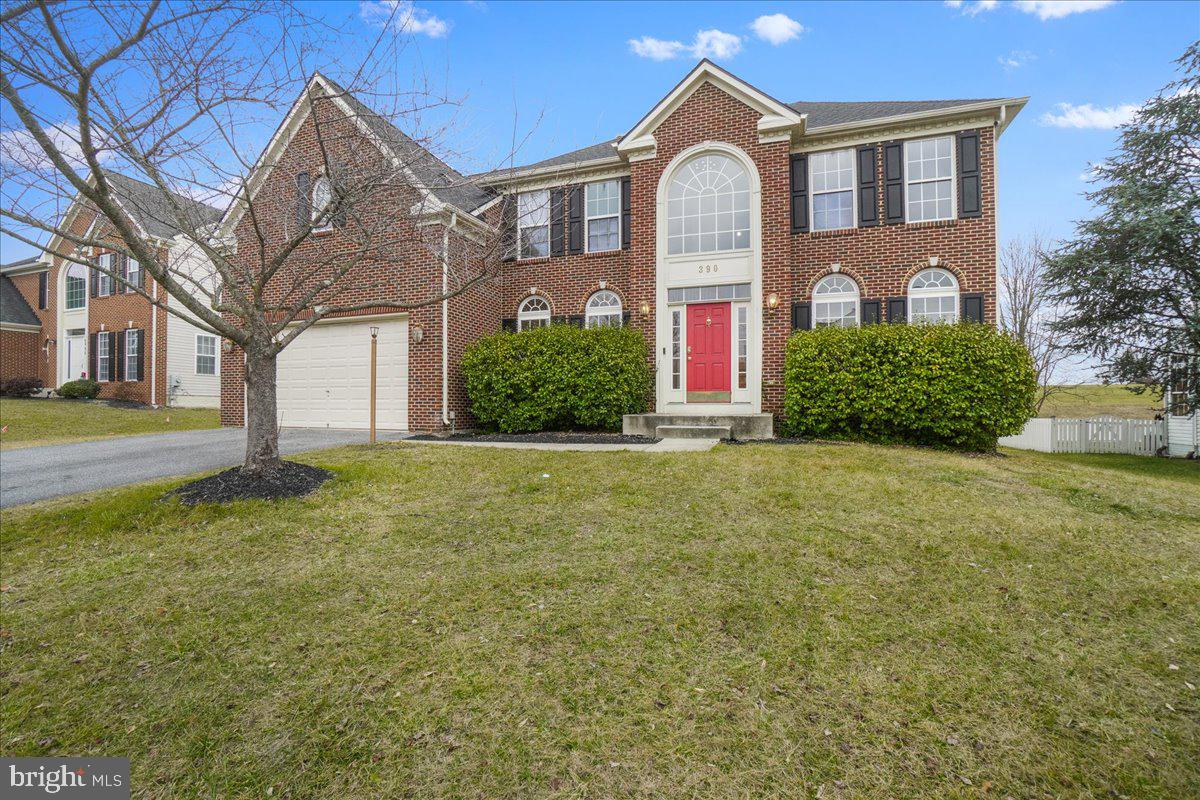 BROOKFIELD - Residential