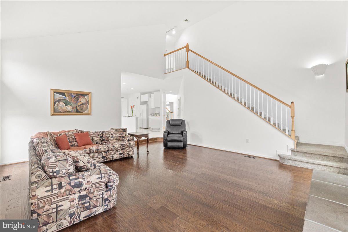 BROOKFIELD - Residential