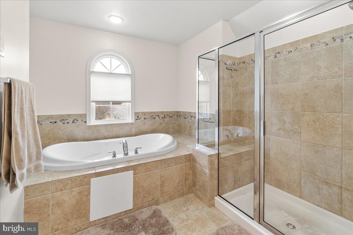 BROOKFIELD - Residential