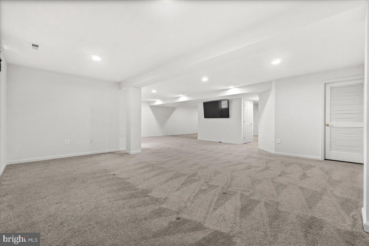 BROOKFIELD - Residential