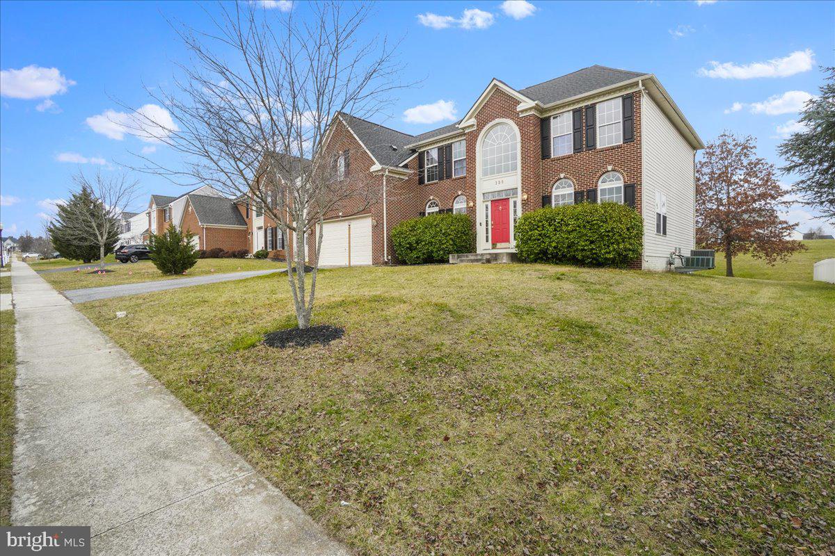 BROOKFIELD - Residential