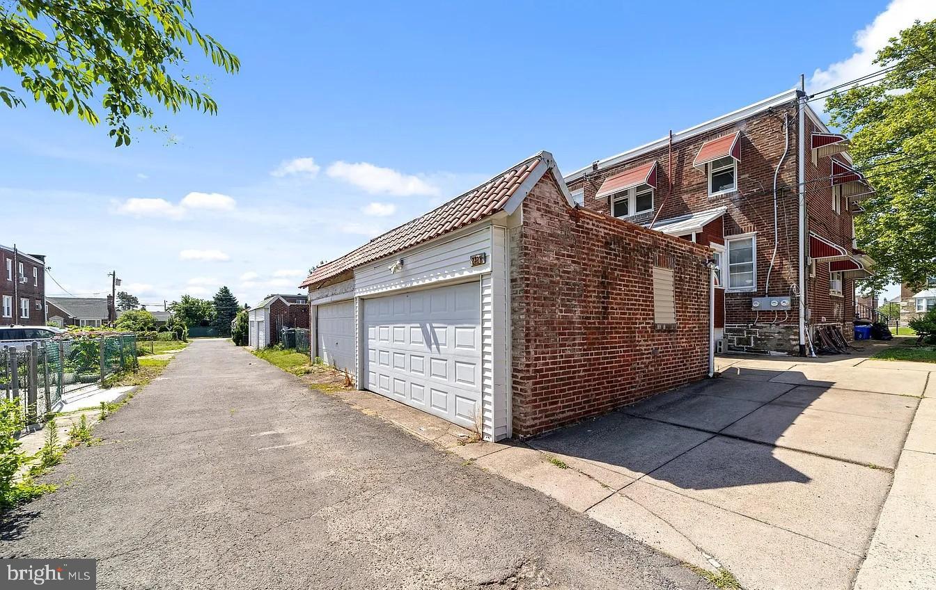 2329 RHAWN STREET