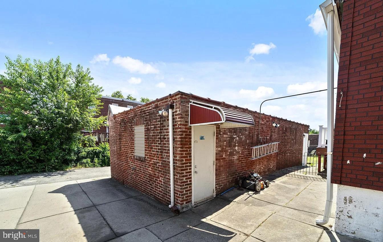 2329 RHAWN STREET
