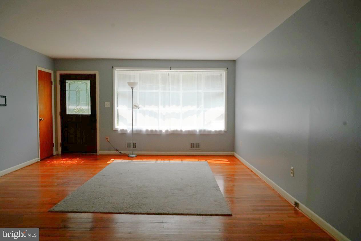 WARRINGTON HILLS IND HEA - Residential Lease