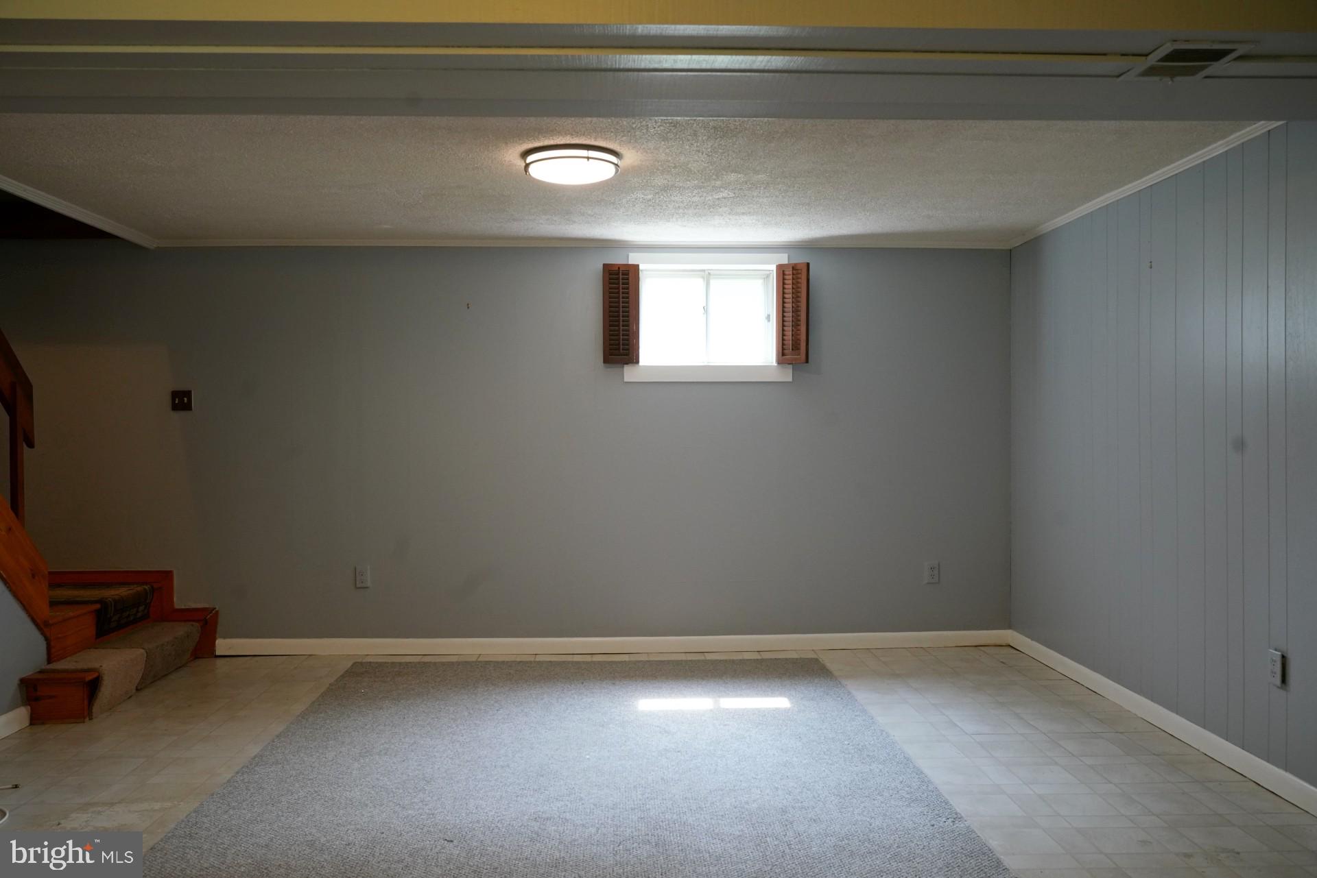 WARRINGTON HILLS IND HEA - Residential Lease